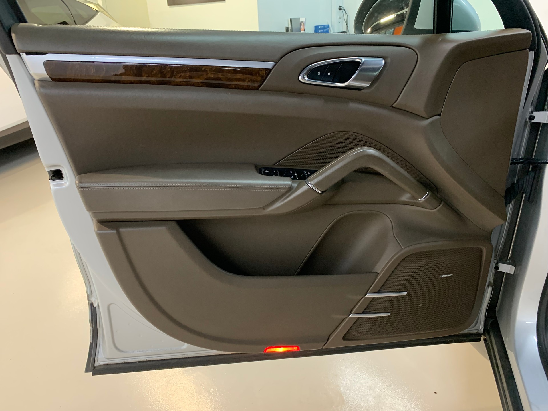 PORSCHE CAYENNE V6 TIPTRONIC-image-10