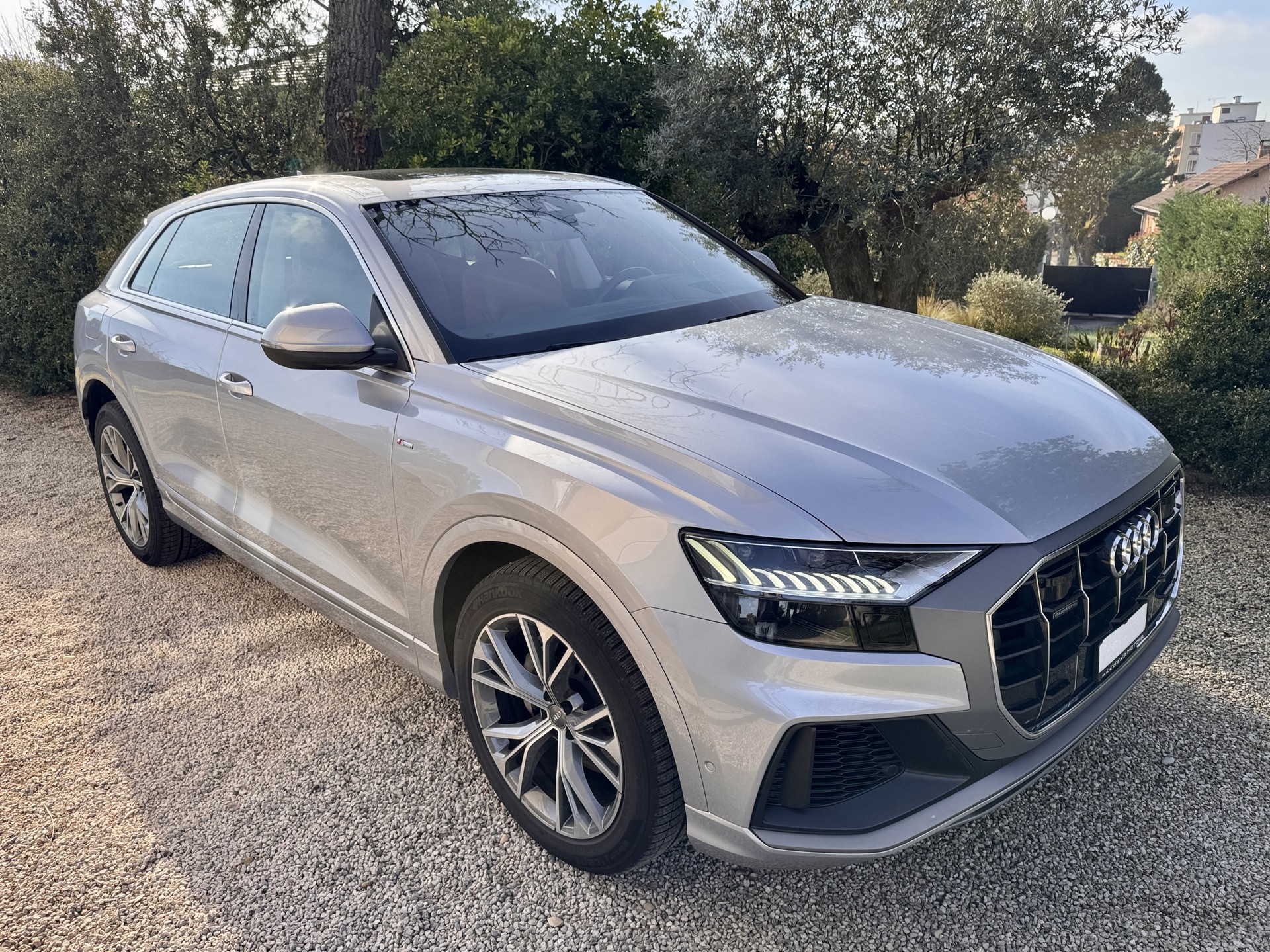 AUDI Q8 55 TFSI quattro tiptronic-image-5