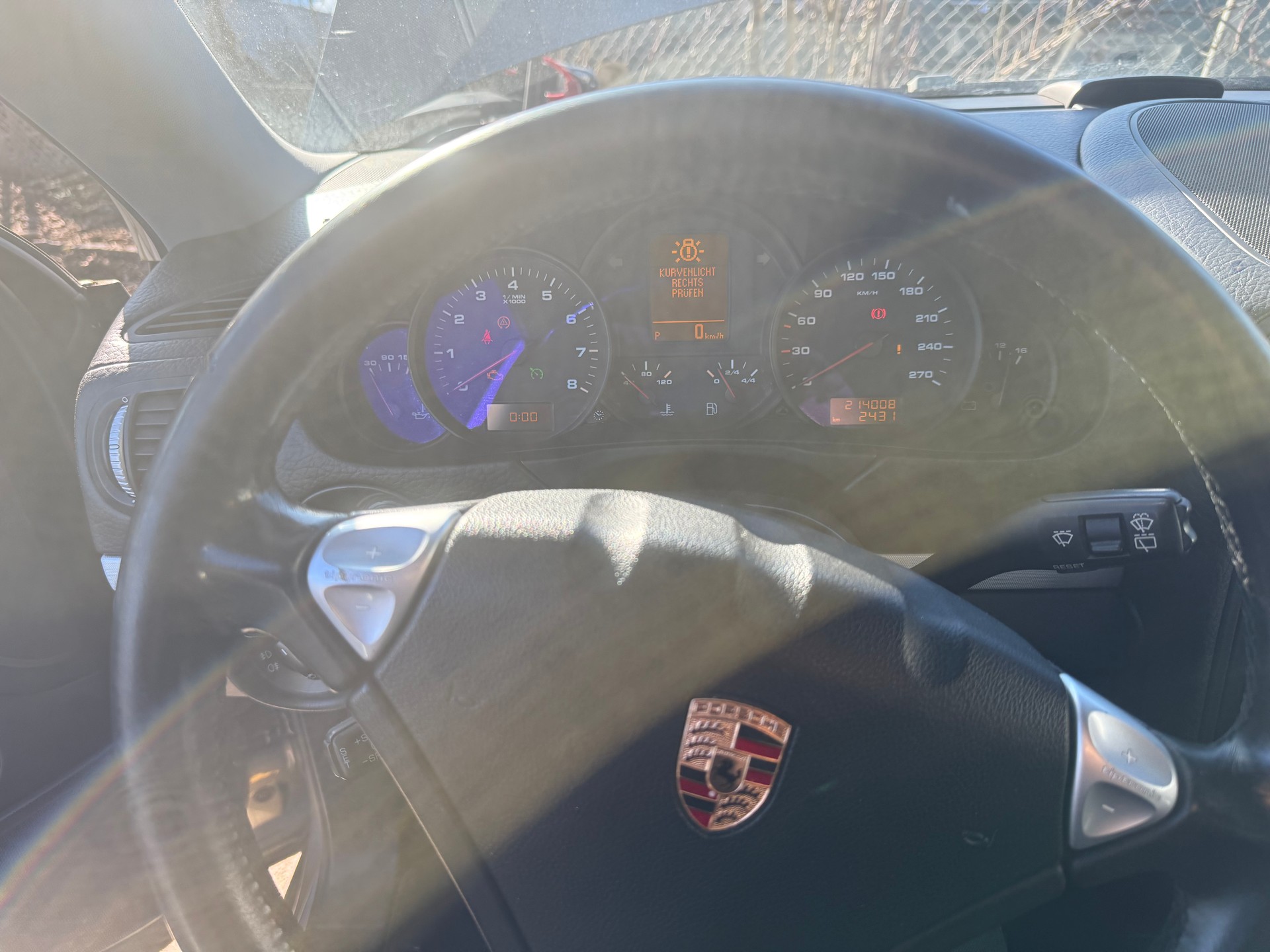 PORSCHE Cayenne-image-11