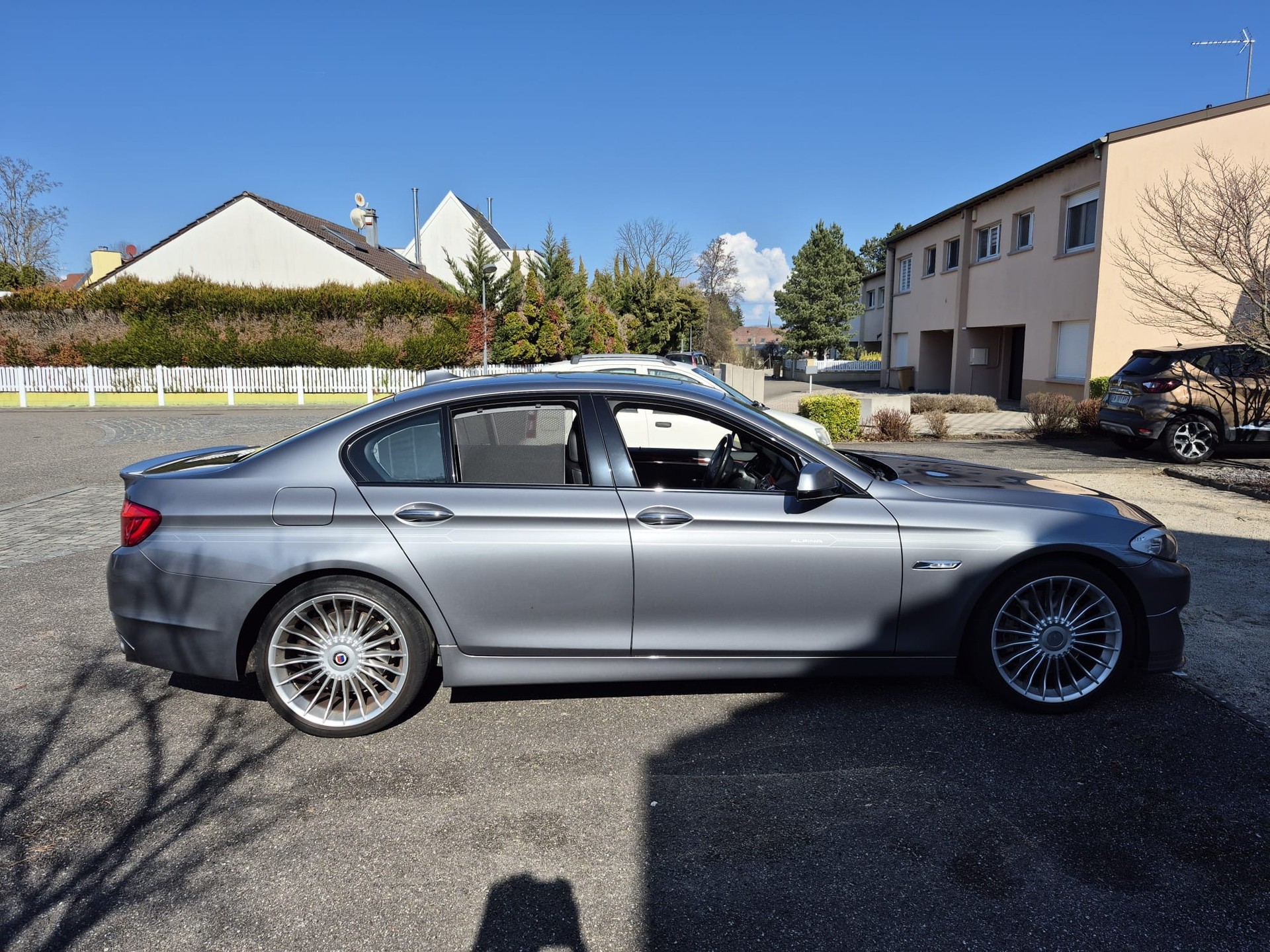 BMW-ALPINA B5 BiTurbo 4.4 V8 Switch-Tronic-showroom-element-2