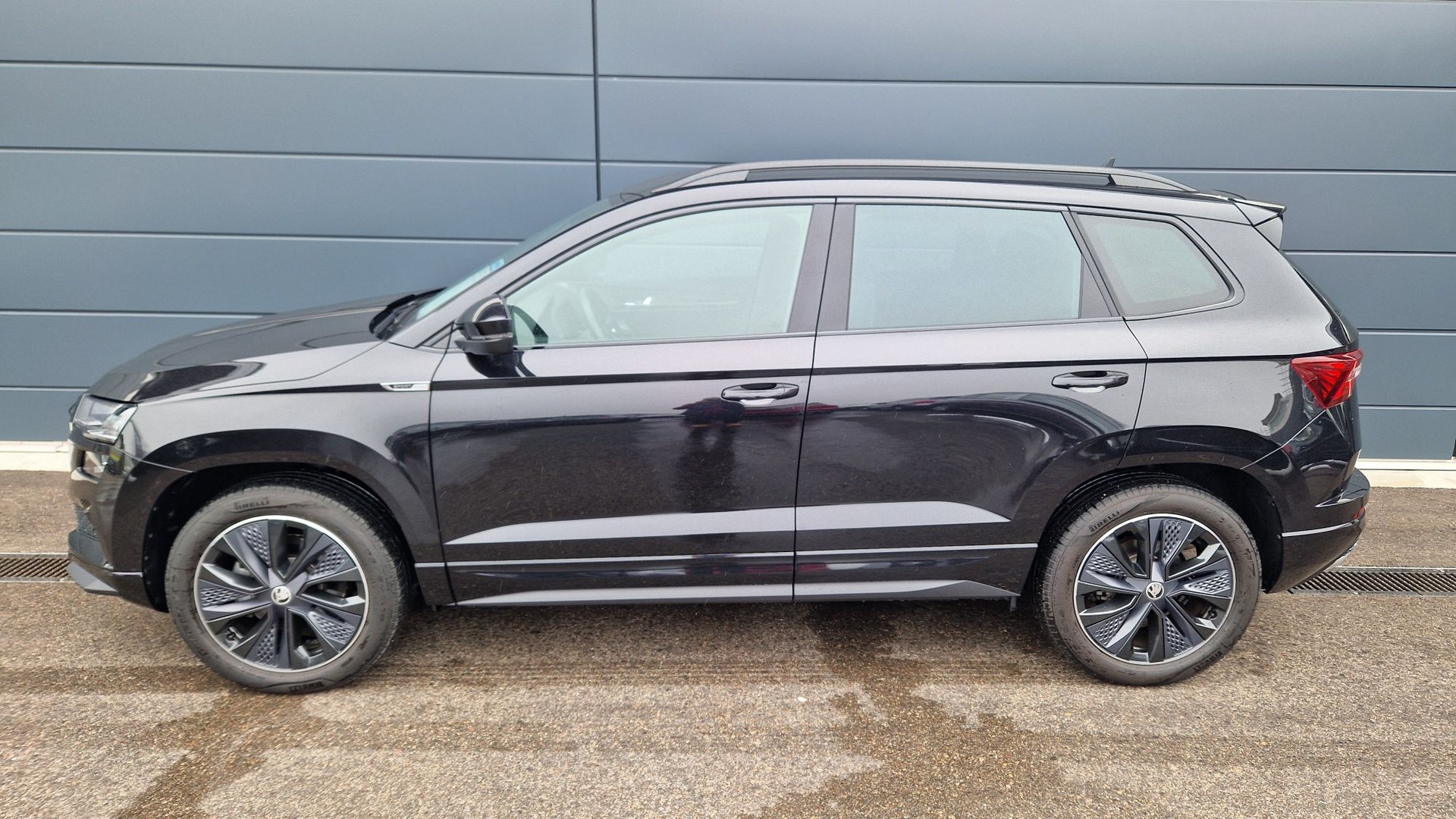 SKODA Karoq 2.0 TSI SportLine 4x4 DSG-image-4