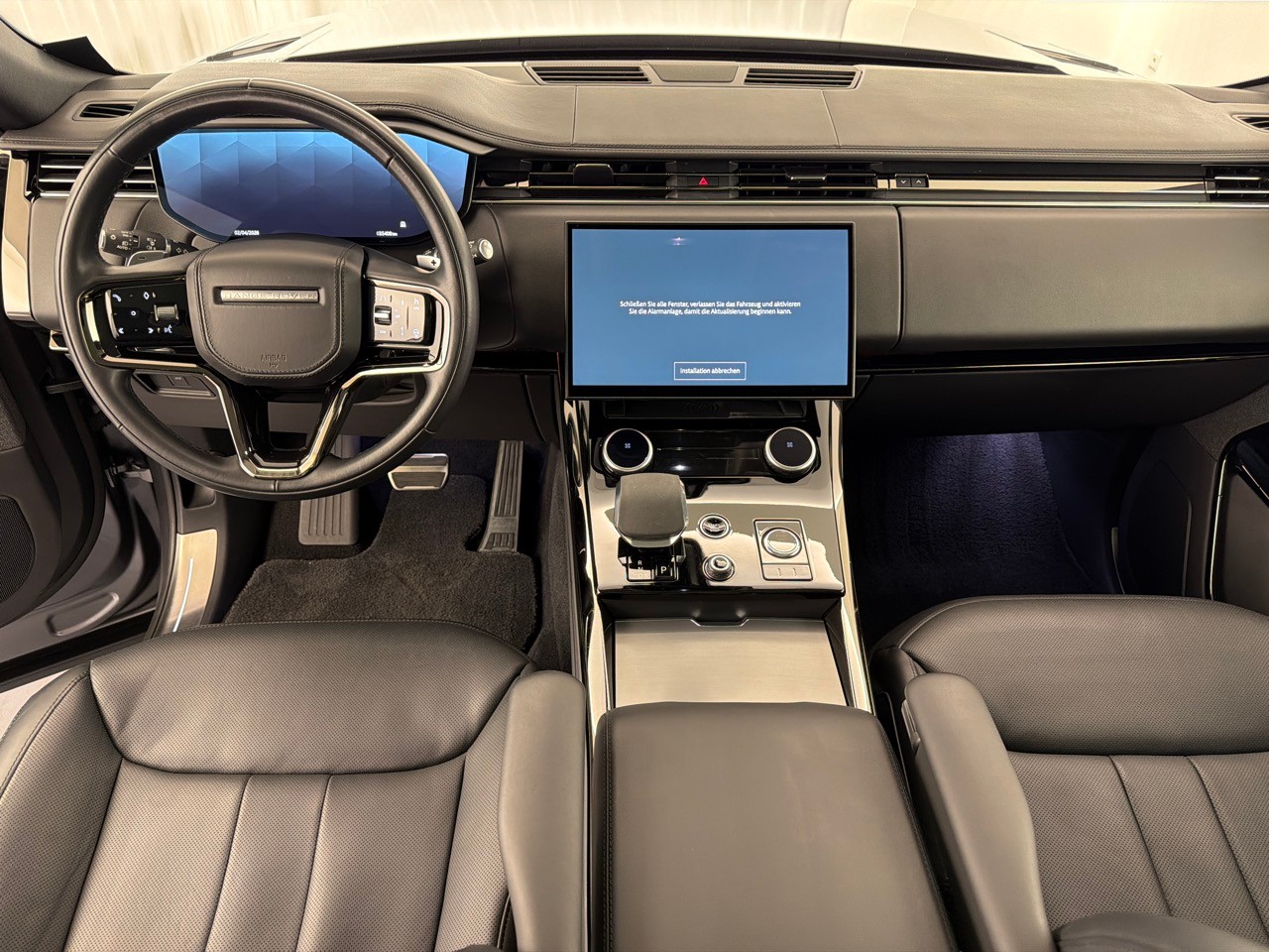 LAND ROVER RR Sport D300 MHEV Dyn SE-image-6
