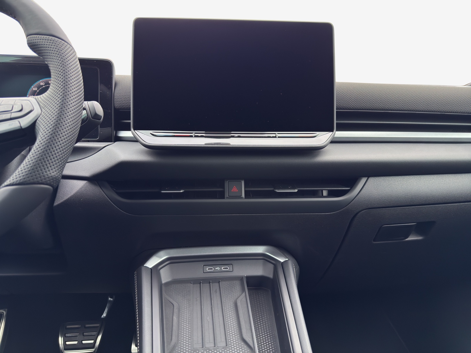 VW T-Roc 1.5 eTSI mHEV R-Line DSG-image-10