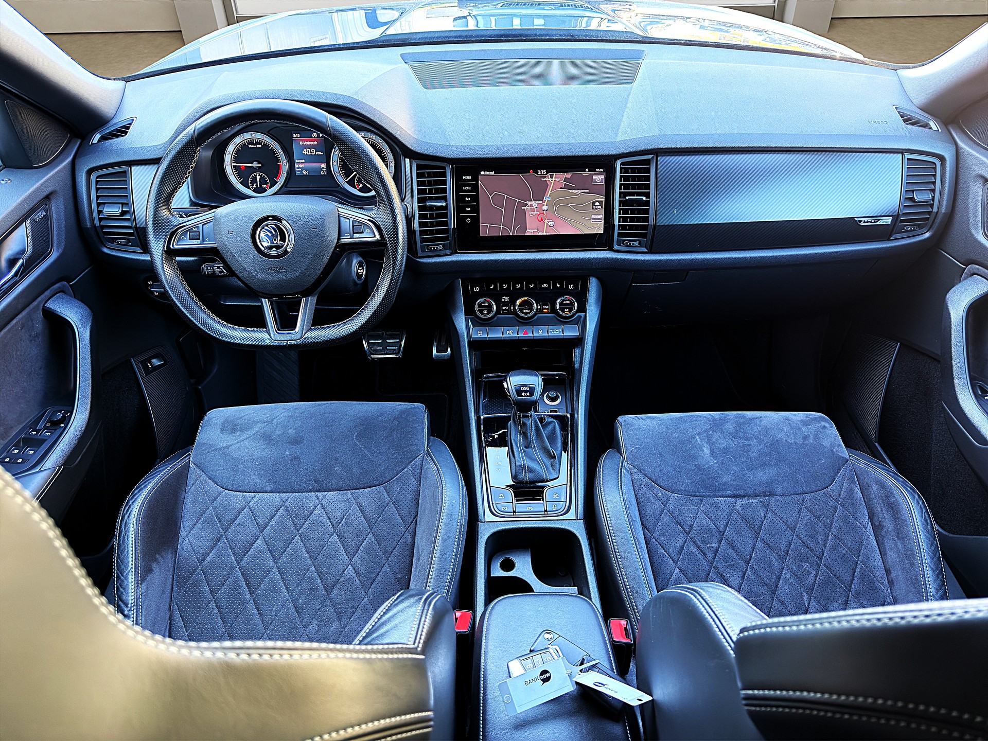 SKODA Kodiaq 2.0 TDI CR ✅7 Sitze & SportLine✅ 4x4 DSG *-image-7