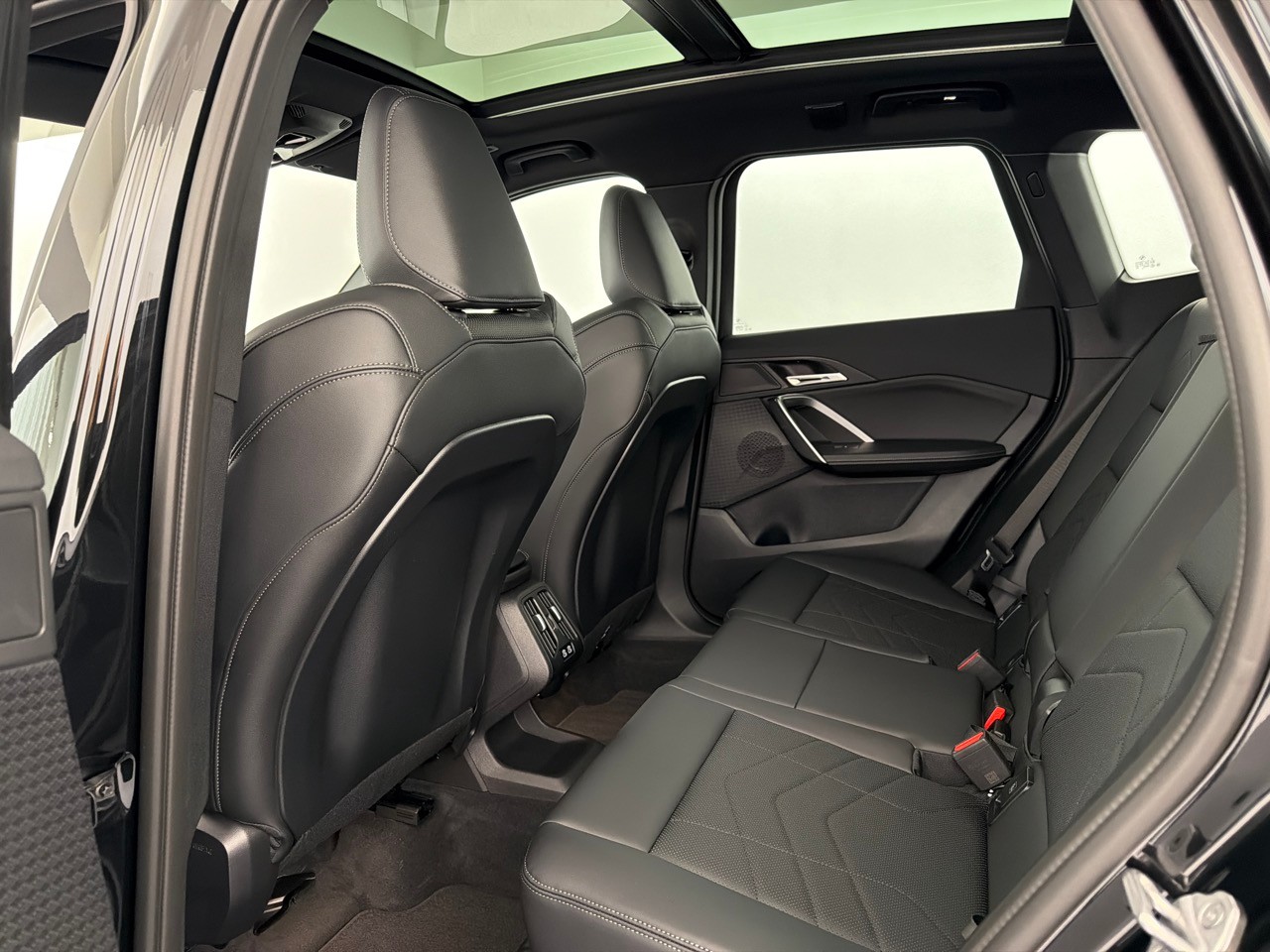 BMW X1 sDrive 18i M Sport-image-5