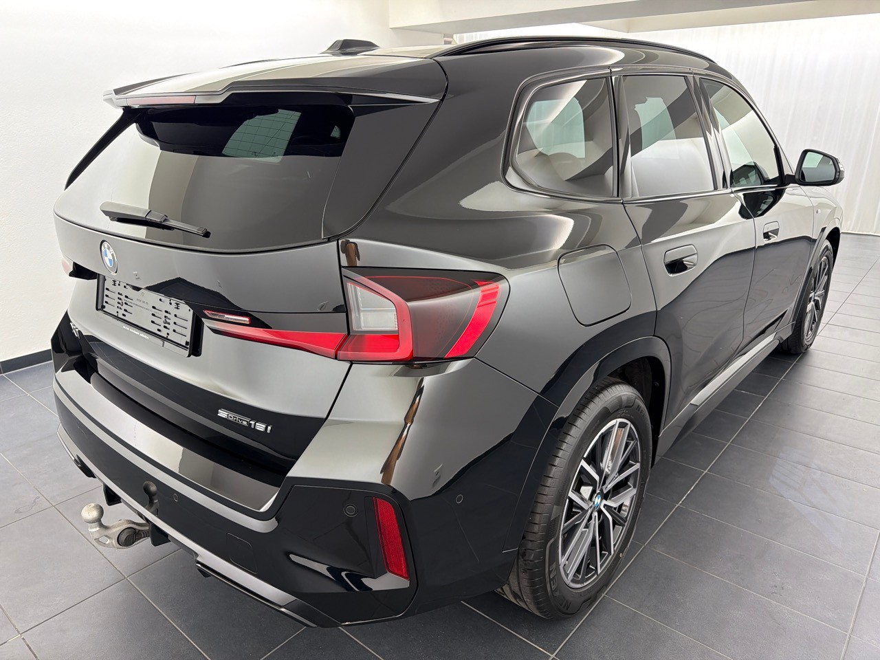 BMW X1 sDrive 18i M Sport-image-2