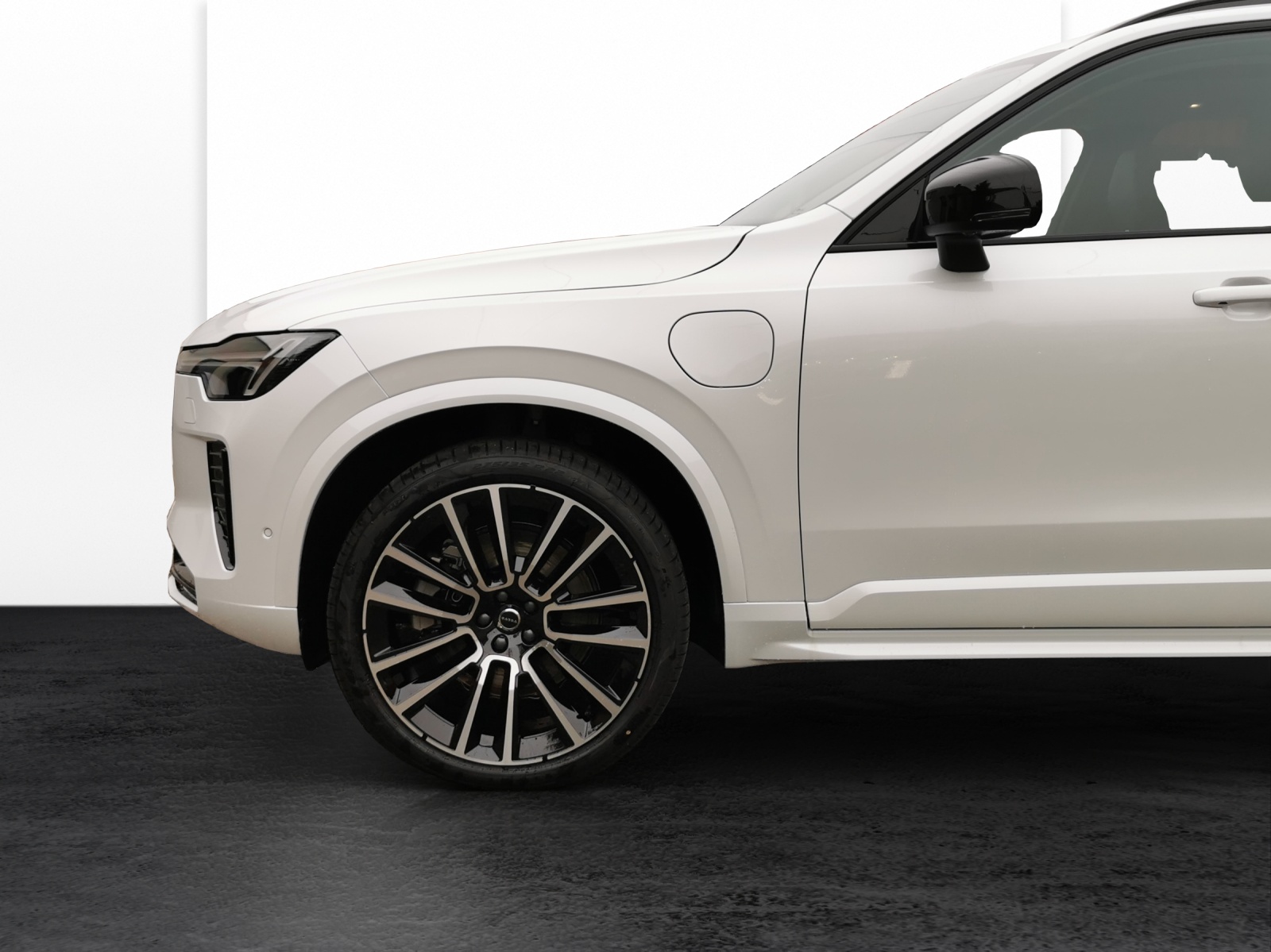 VOLVO XC90 2.0 T8 TE XCLUSIVE Edition Dark eAWD-image-19