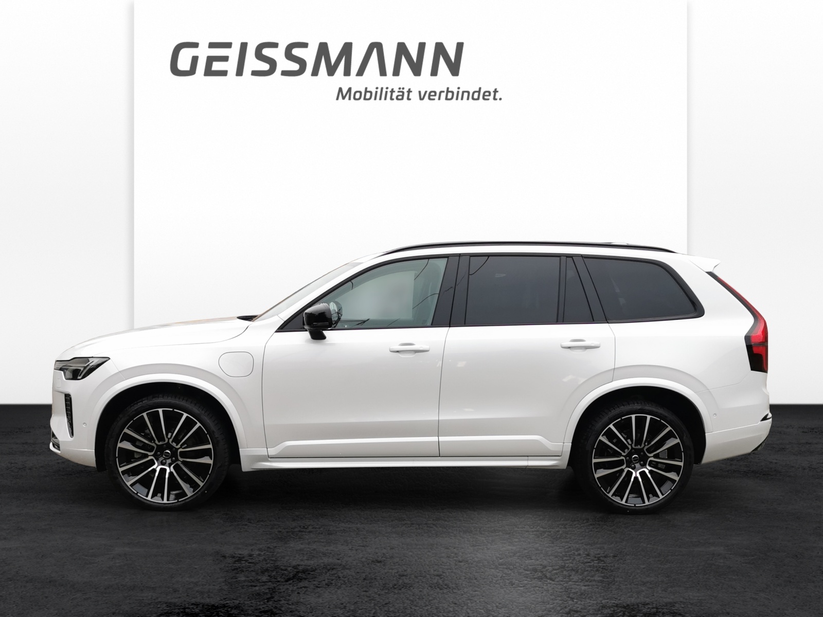 VOLVO XC90 2.0 T8 TE XCLUSIVE Edition Dark eAWD-image-2