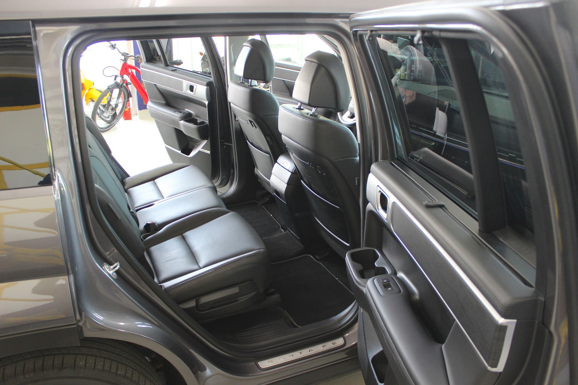 HYUNDAI HYUNDAI Santa Fe 1.6 T-GDi HEV Vertex Swiss 4WD Automatic 💥 Schweizer Fahrzeug 💥 Garantie bis 19-12-29 💥 Lieferung möglich-image-20