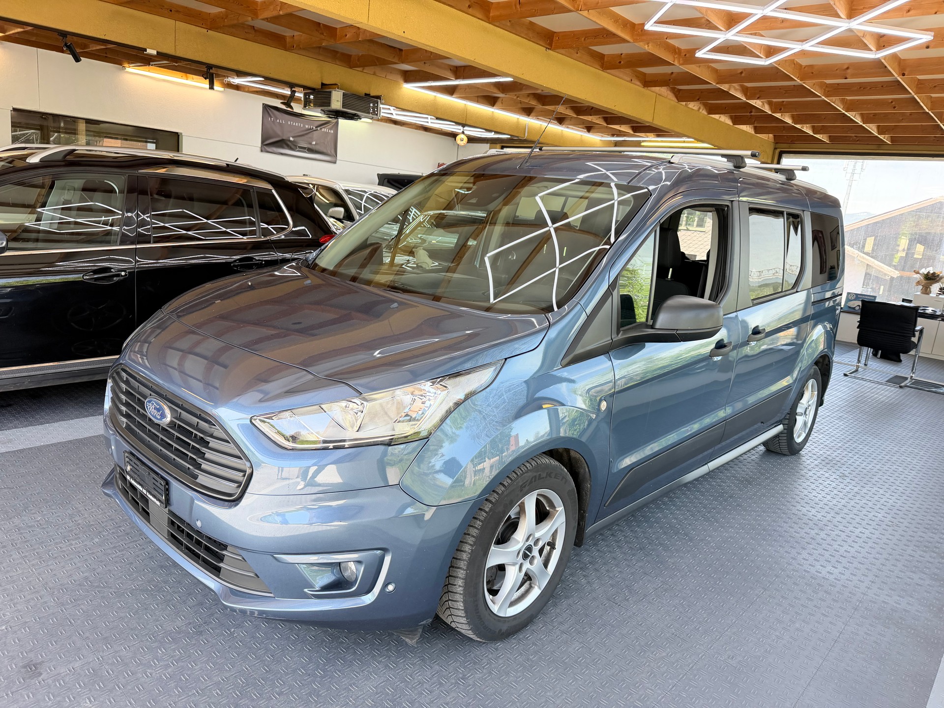 FORD Grand Tourneo Connect 1.5 EcoBlue Titanium Automat