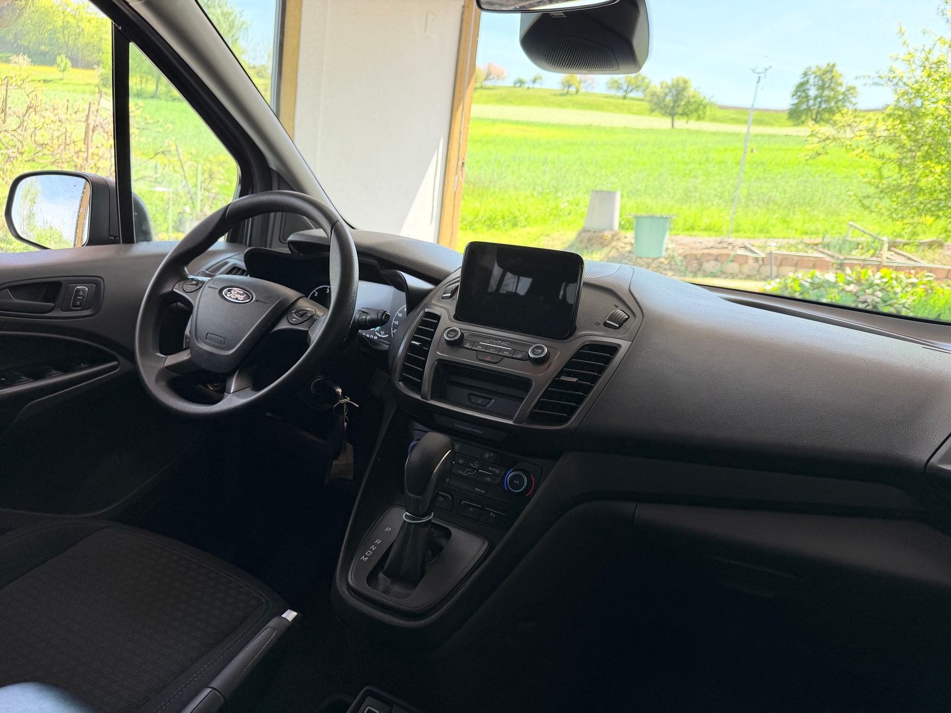 FORD Grand Tourneo Connect 1.5 EcoBlue Titanium Automat-image-7