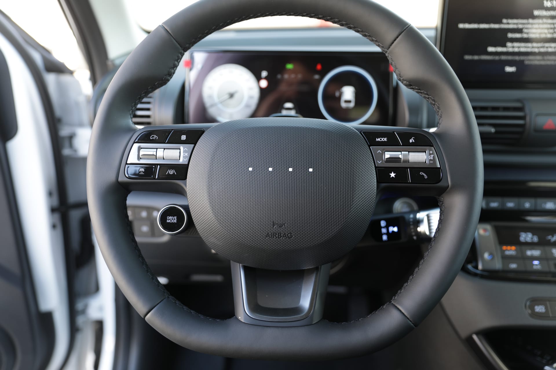 HYUNDAI Inster 49kWh Vertex-image-8
