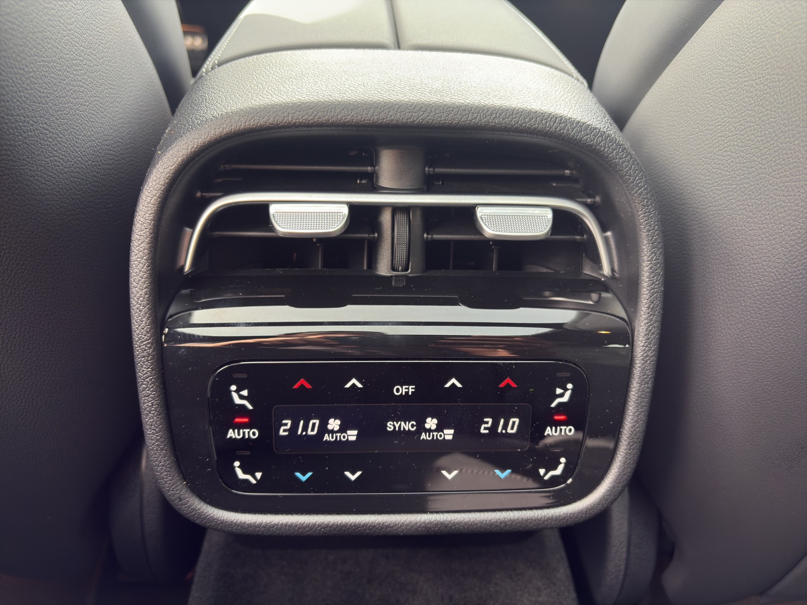 MERCEDES-BENZ E 53 Hybrid T 4Matic+ 9G-Tronic-image-19