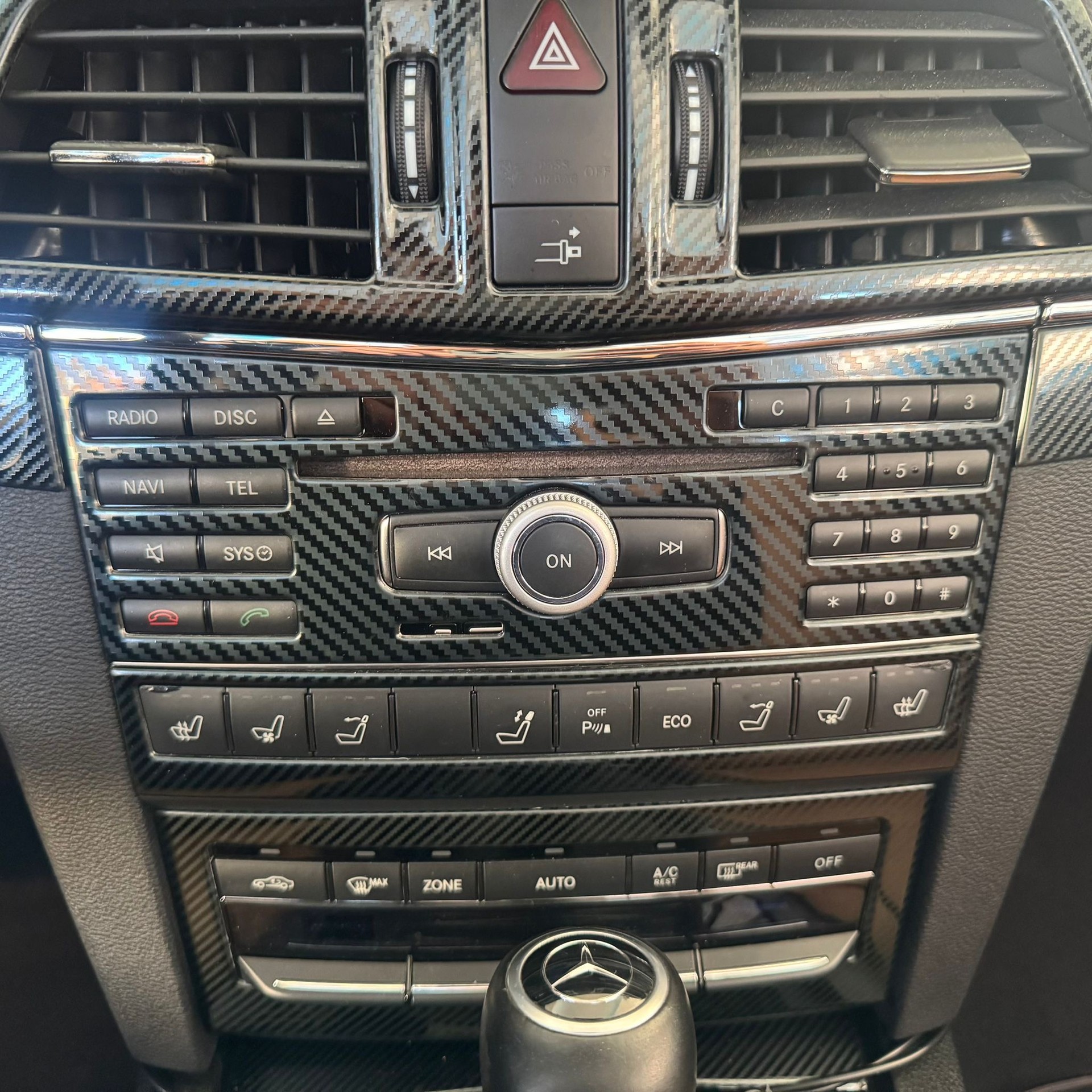 MERCEDES-BENZ E 350 CGI BlueEfficiency 7G-Tronic-image-38