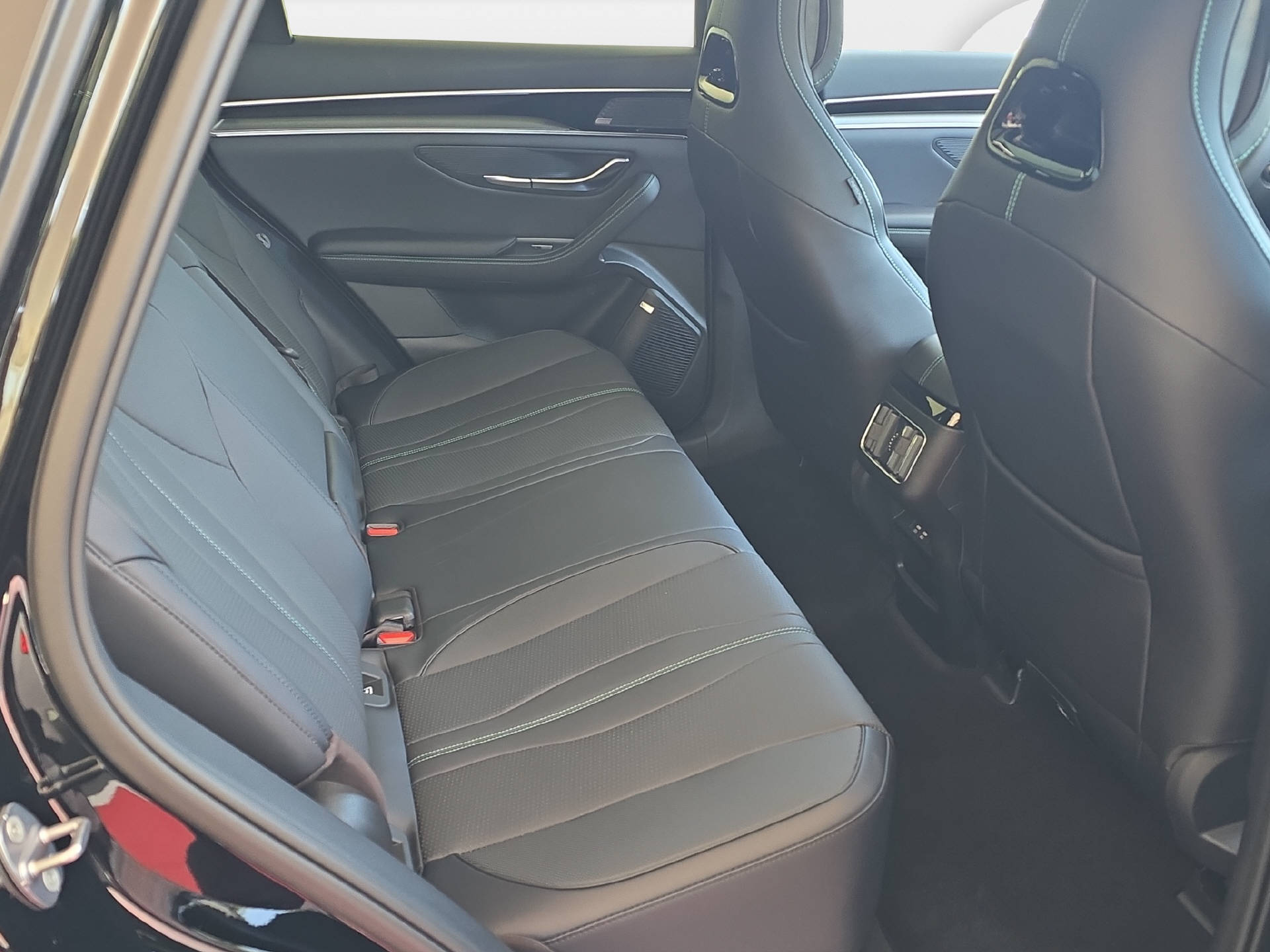 BYD Seal U DM-i Design-image-10