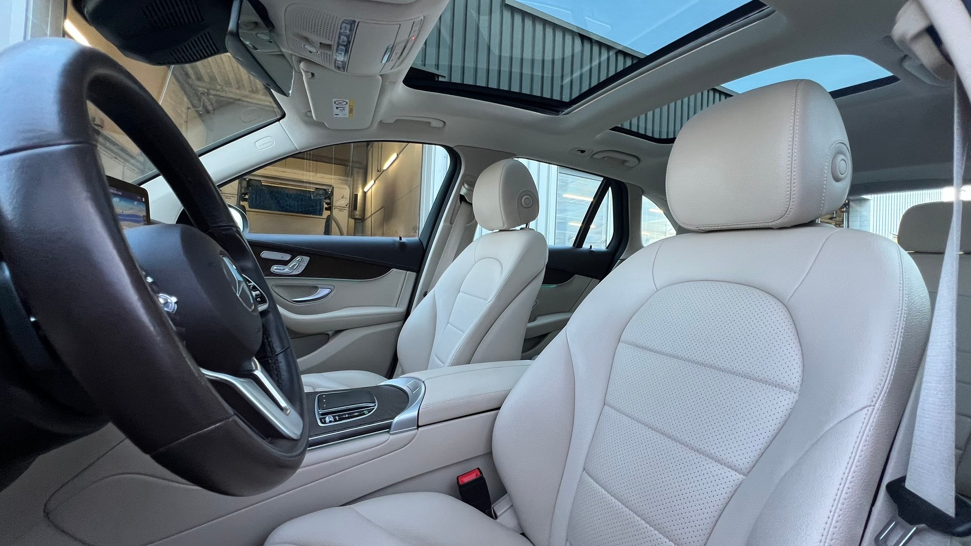 MERCEDES-BENZ GLC 300 D AMG LINE 4MATIC 9G-TRONIC l 245 PS-image-23