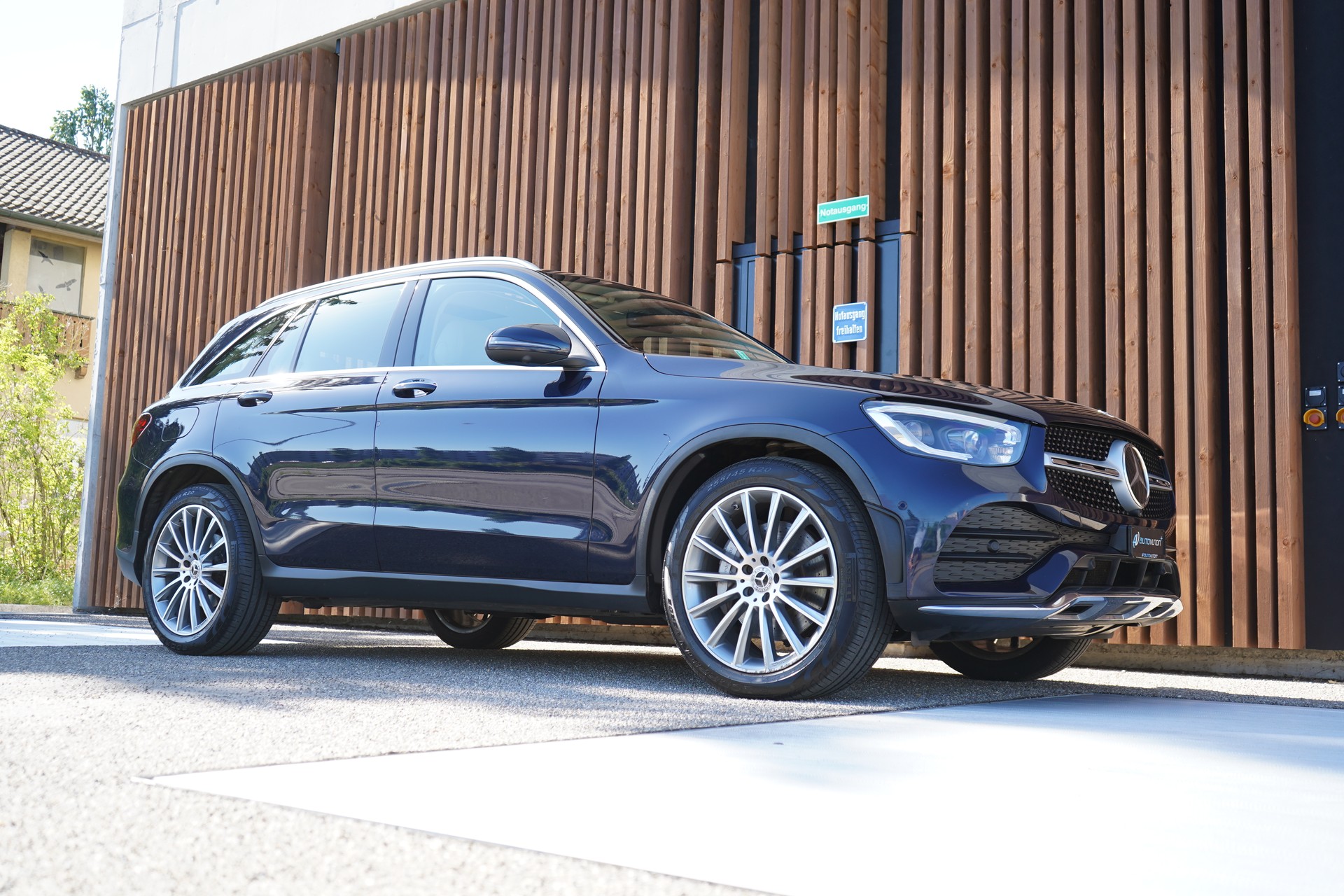 MERCEDES-BENZ GLC 300 D AMG LINE 4MATIC 9G-TRONIC l 245 PS-image-13