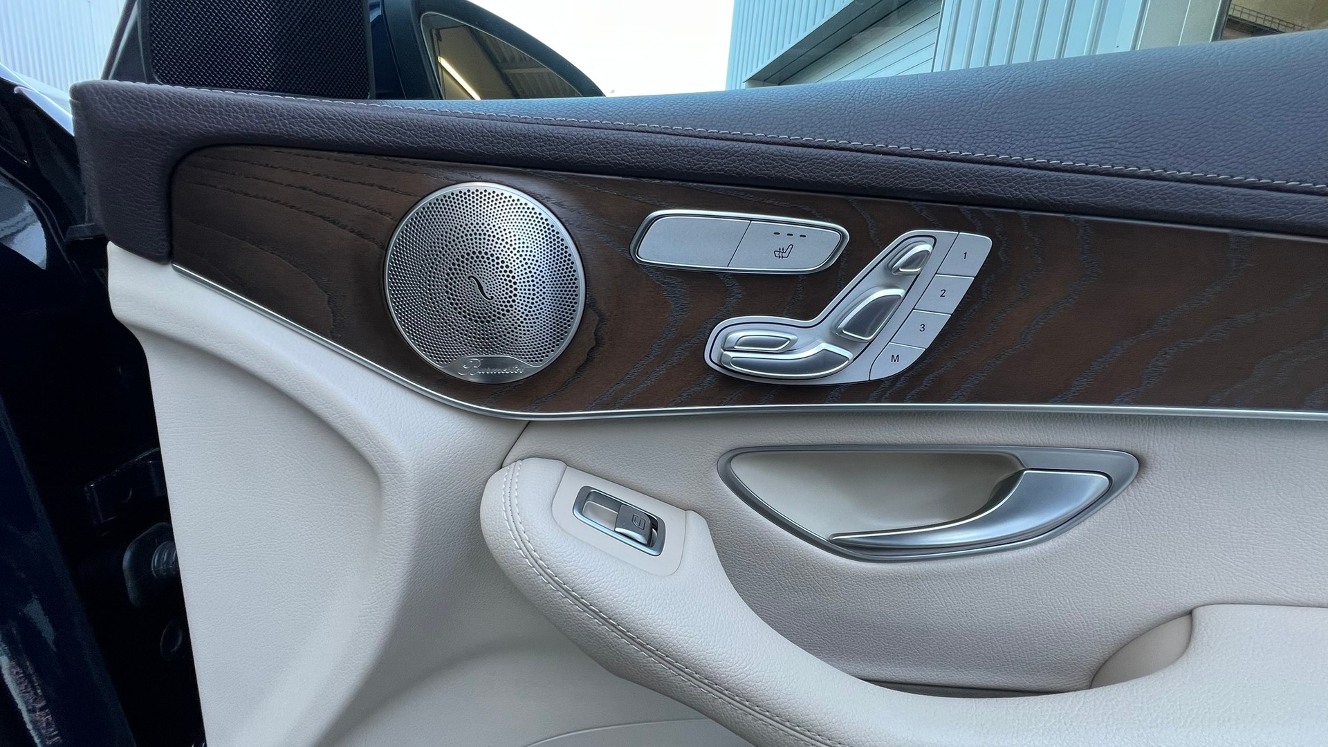 MERCEDES-BENZ GLC 300 D AMG LINE 4MATIC 9G-TRONIC l 245 PS-image-25