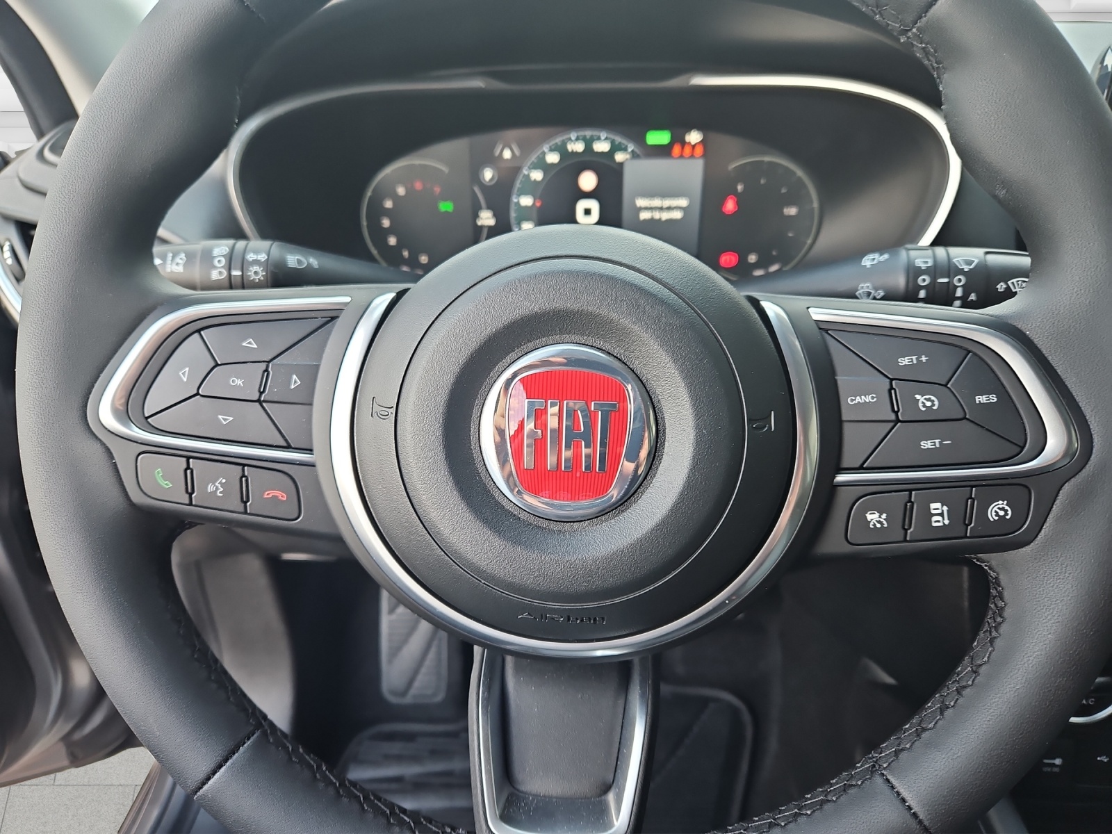 FIAT Tipo 1.5 Hybrid Station Wagon Cross-image-9