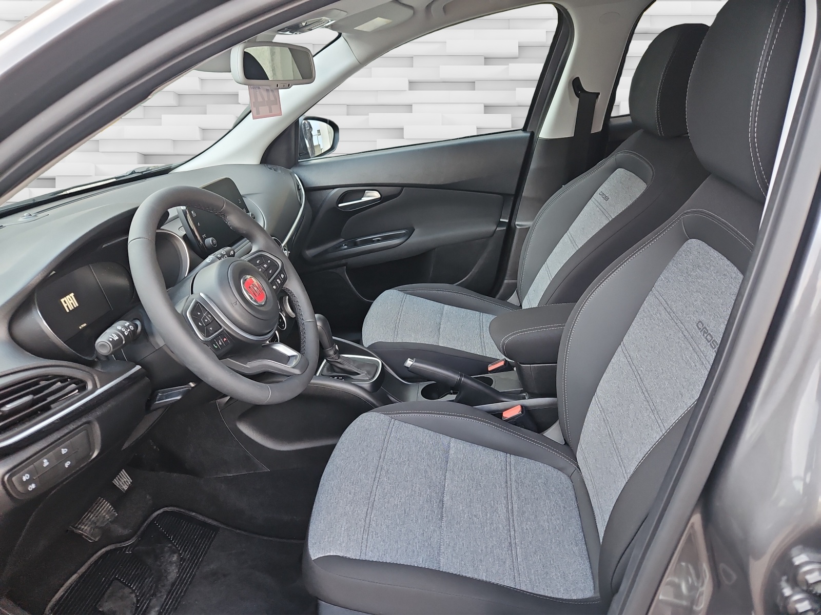 FIAT Tipo 1.5 Hybrid Station Wagon Cross-image-8