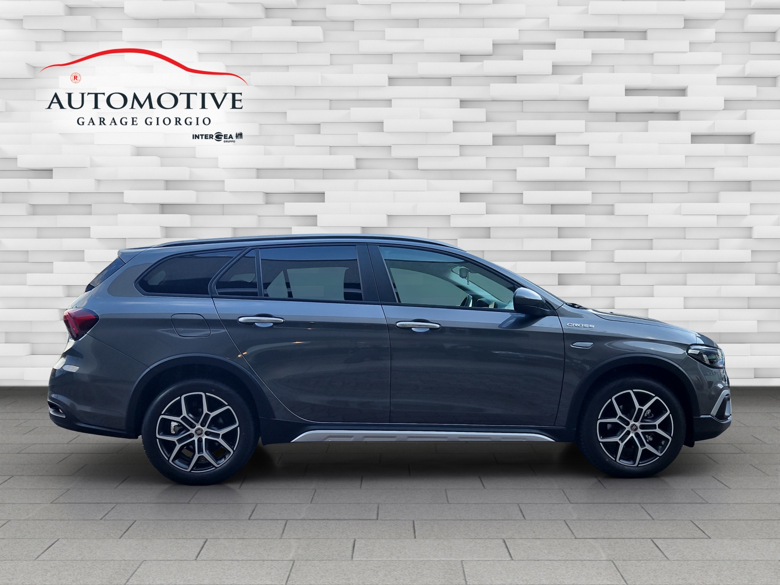 FIAT Tipo 1.5 Hybrid Station Wagon Cross-image-2
