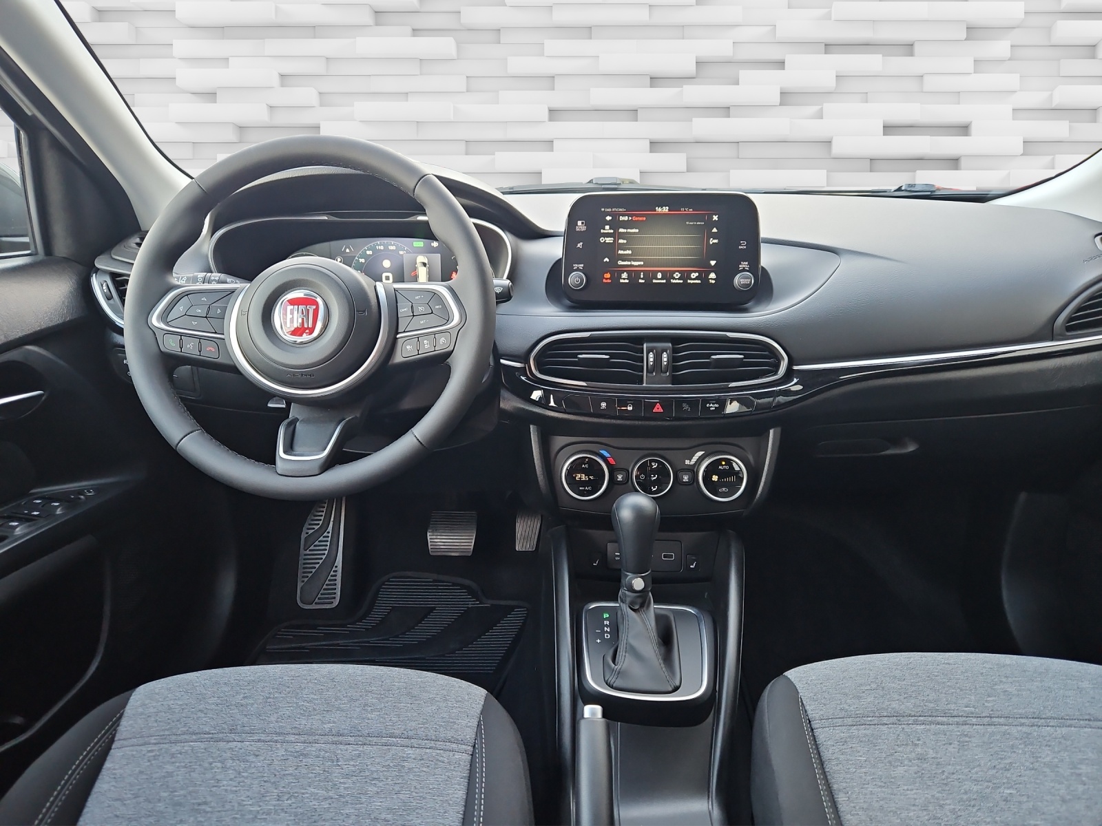 FIAT Tipo 1.5 Hybrid Station Wagon Cross-image-11