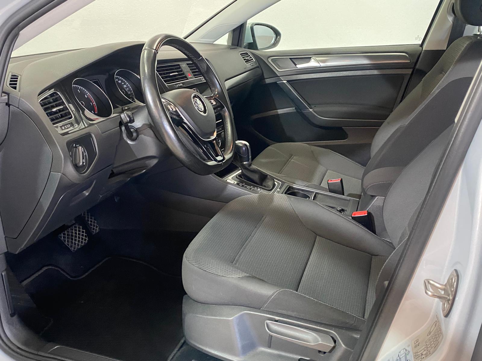 VW Golf 1.5 TSI EVO Comfortline DSG-image-7