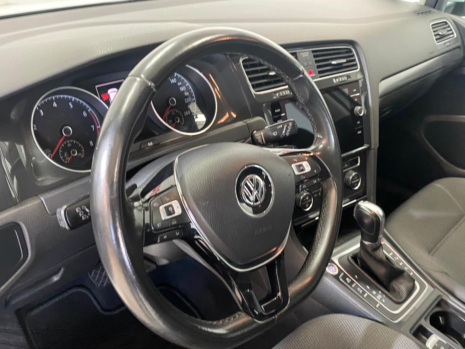 VW Golf 1.5 TSI EVO Comfortline DSG-image-5