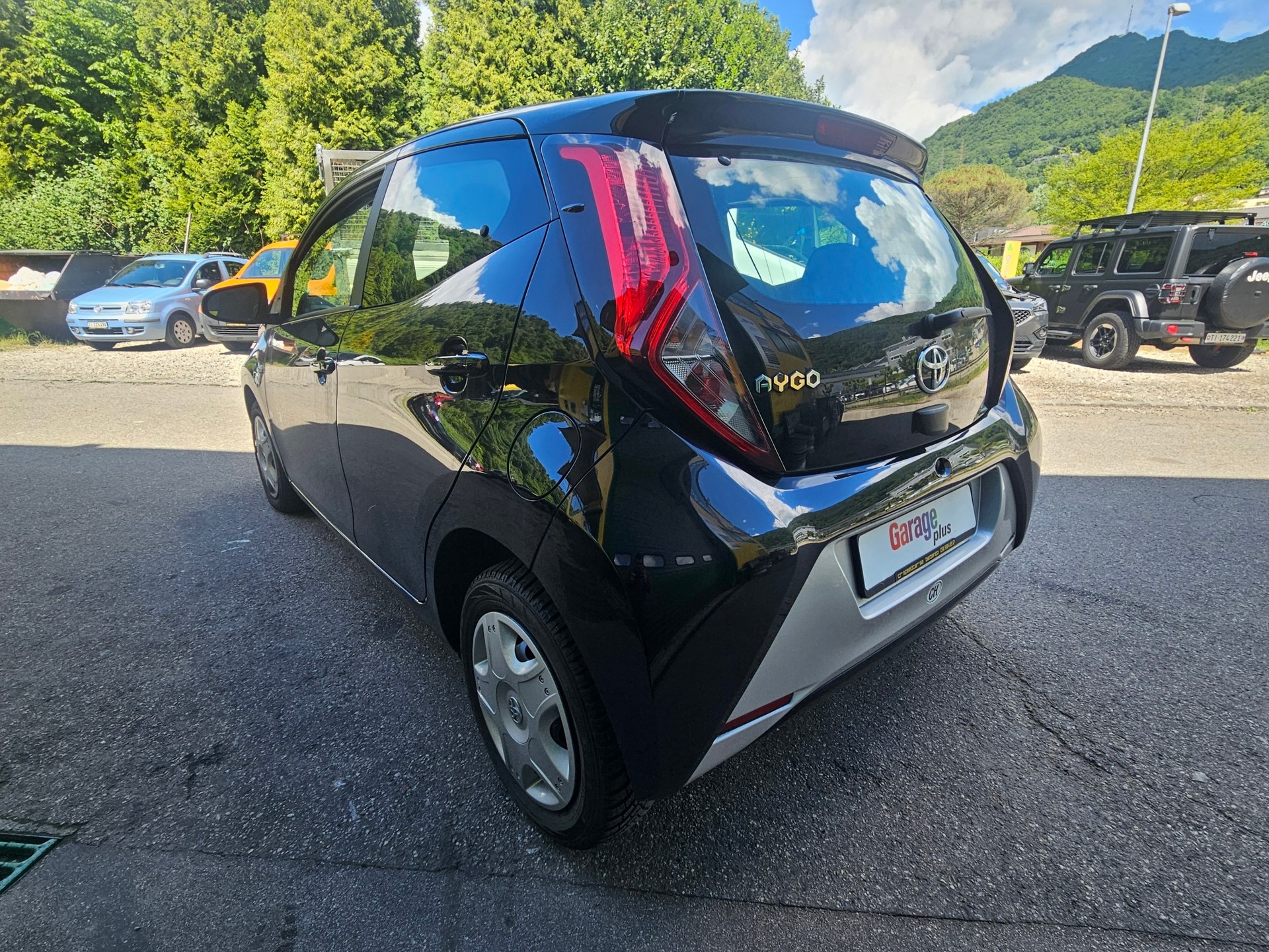TOYOTA Aygo 1.0 VVT-i x-play-image-3