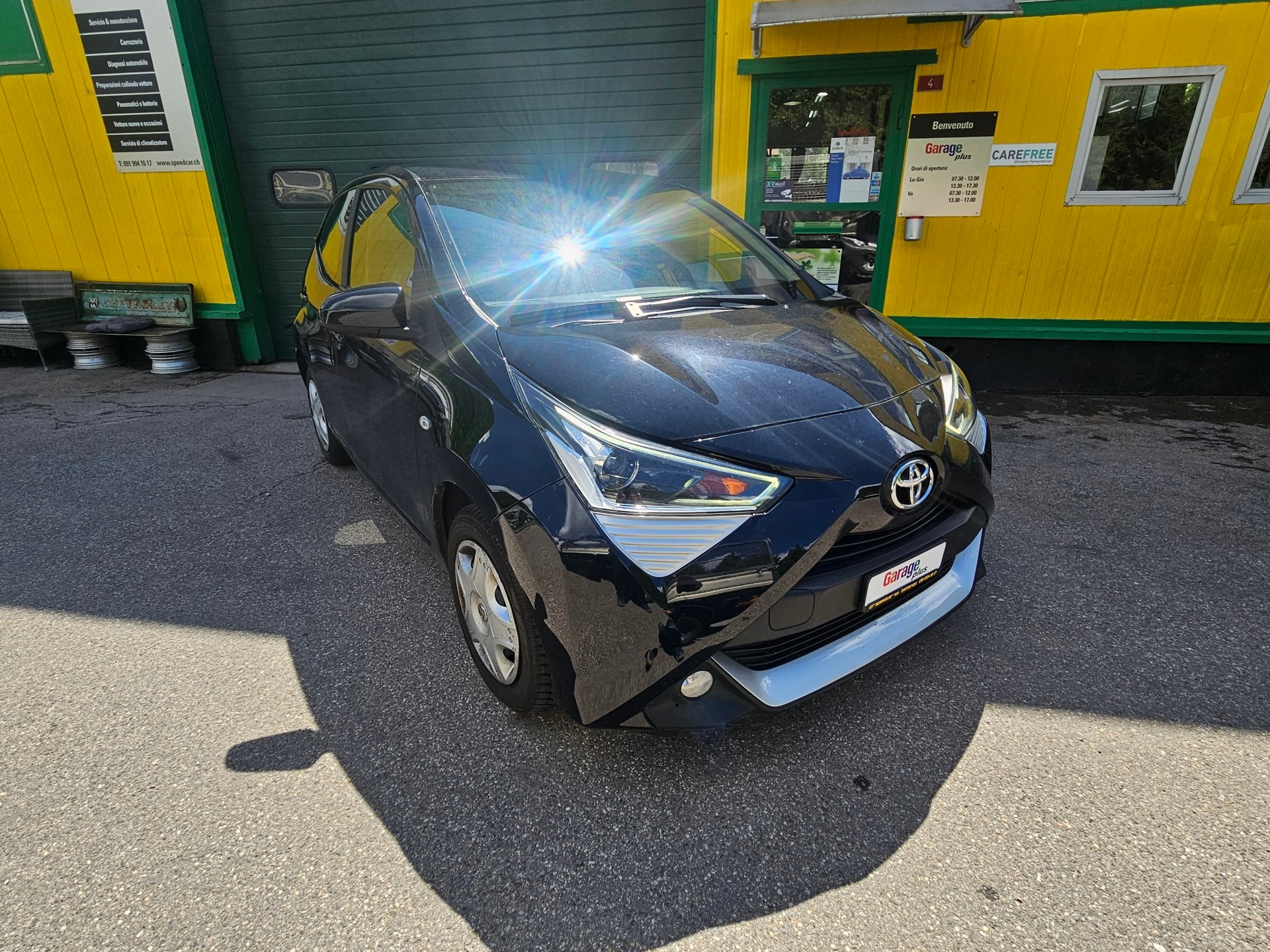 TOYOTA Aygo 1.0 VVT-i x-play-image-0
