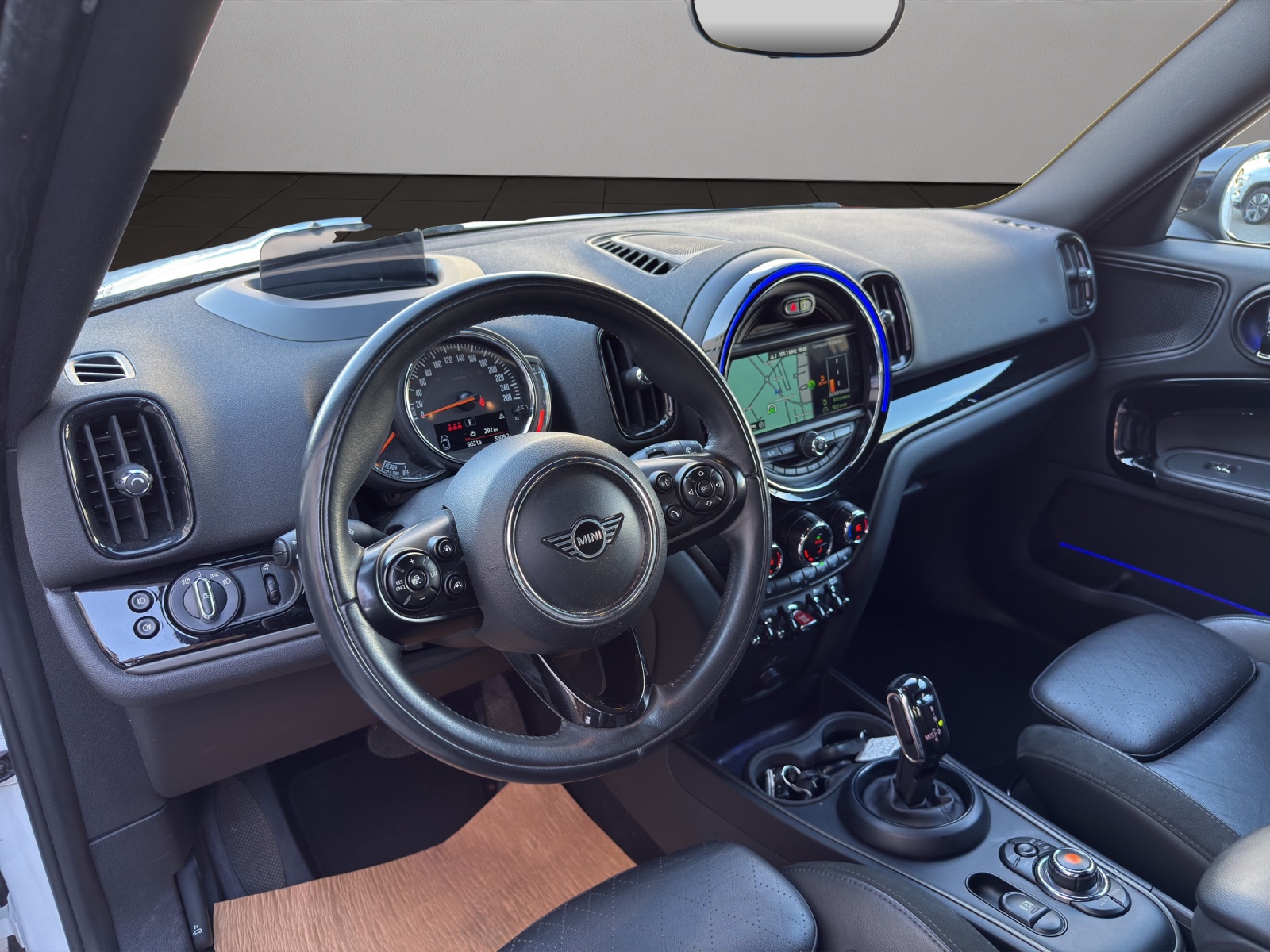 MINI Countryman Cooper ALL4 Steptronic-image-9