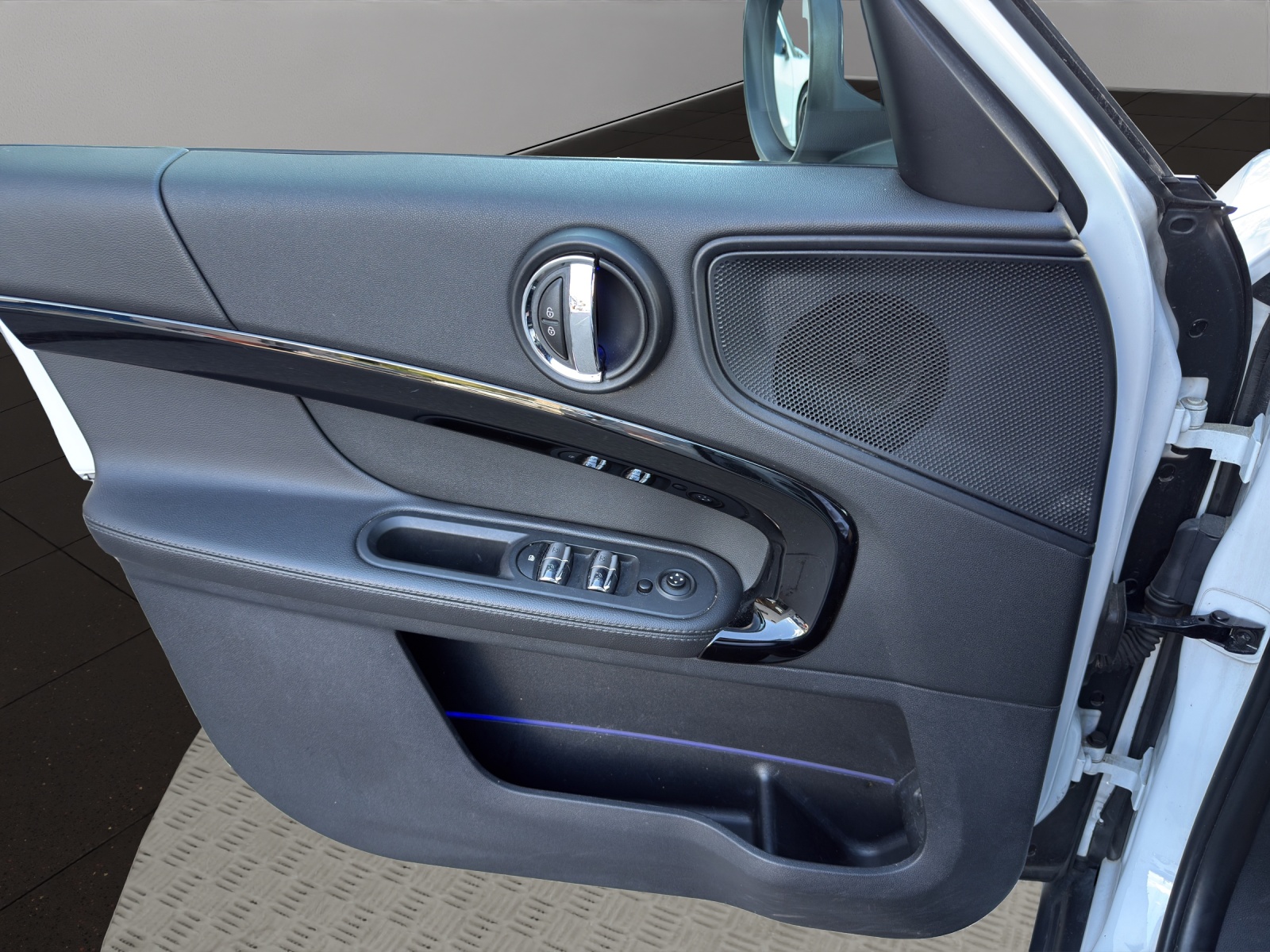 MINI Countryman Cooper ALL4 Steptronic-image-11