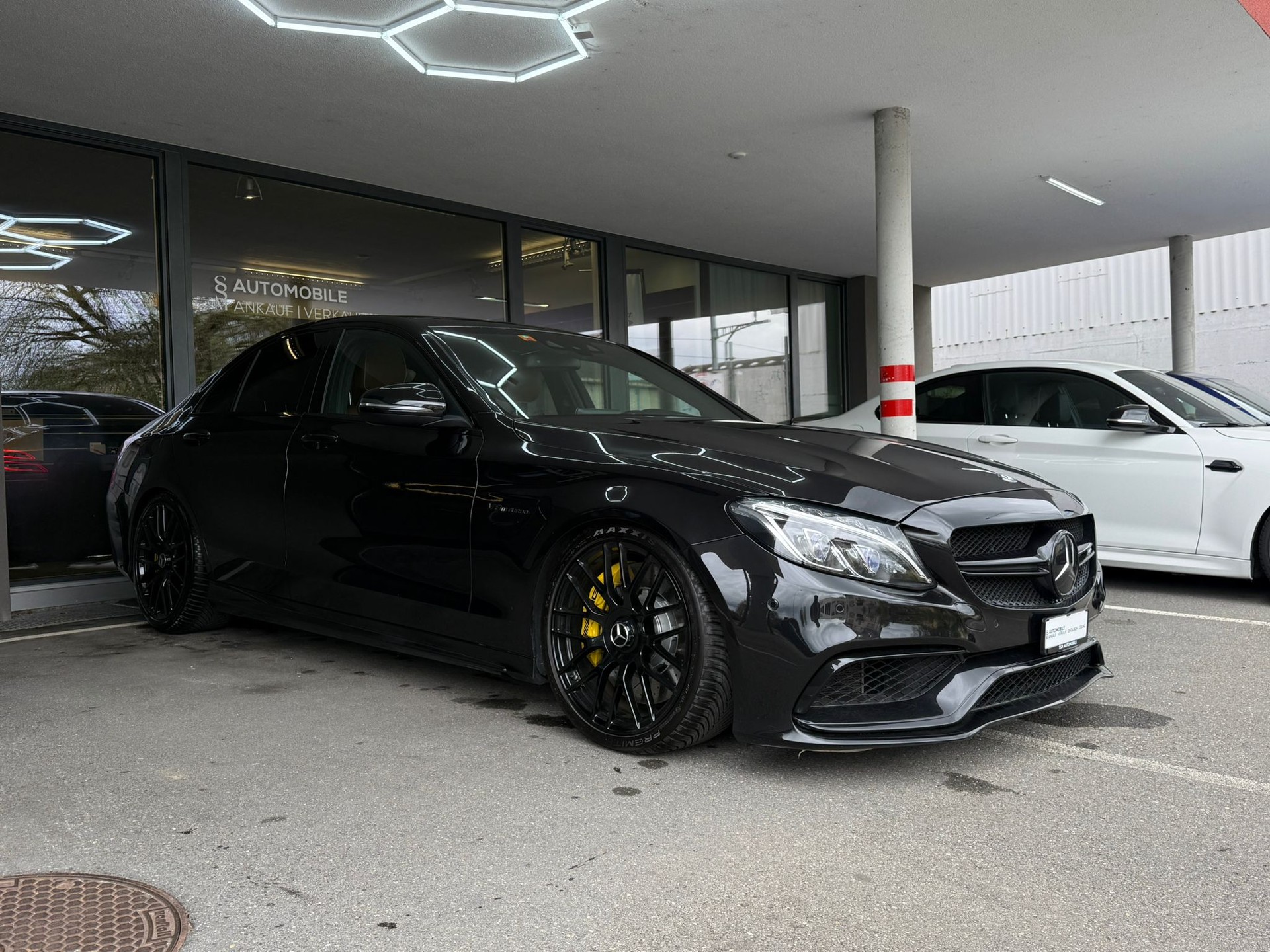 MERCEDES-BENZ C 63 S AMG Speedshift-showroom-element-2