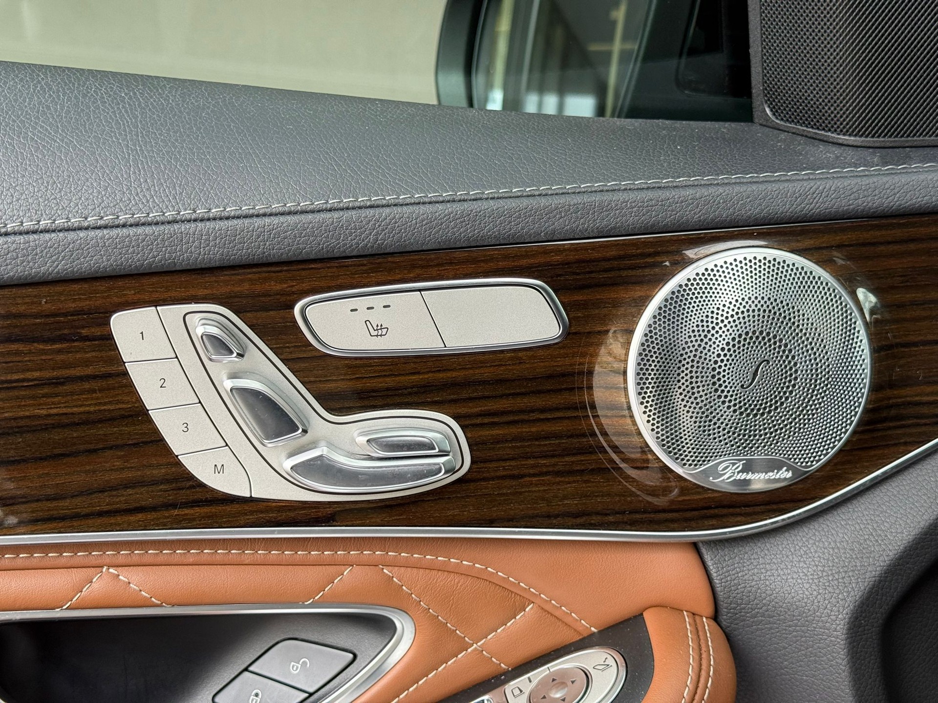 MERCEDES-BENZ C 63 S AMG Speedshift-image-15
