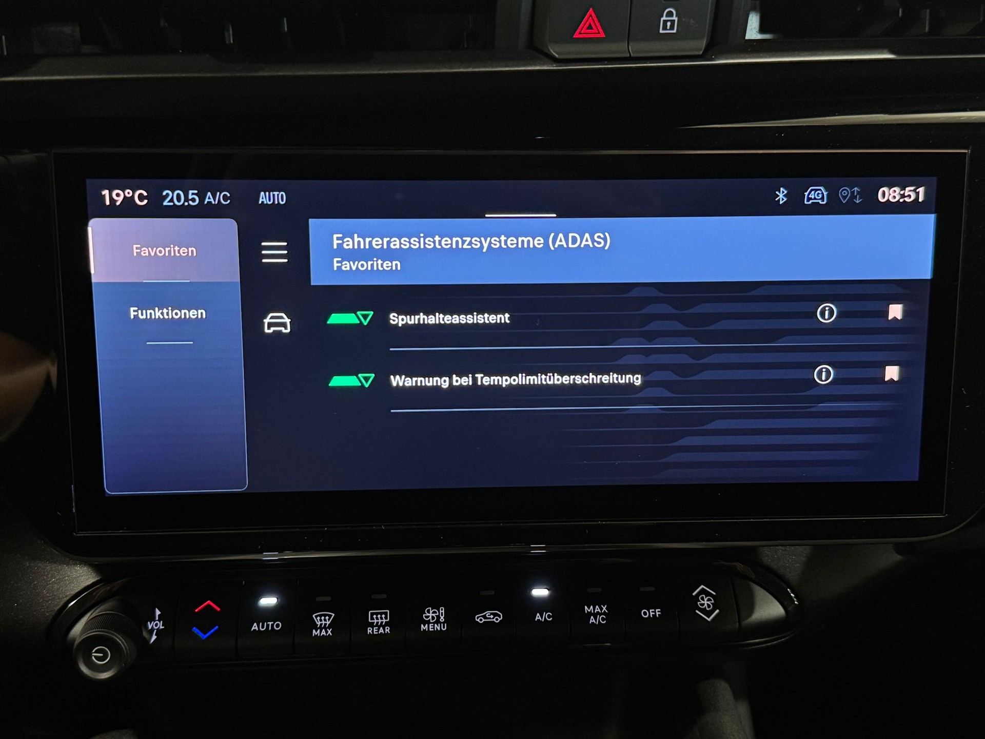 ALFA ROMEO Junior 1.2 48V Hybrid Q4 *Tortona Black*-image-18