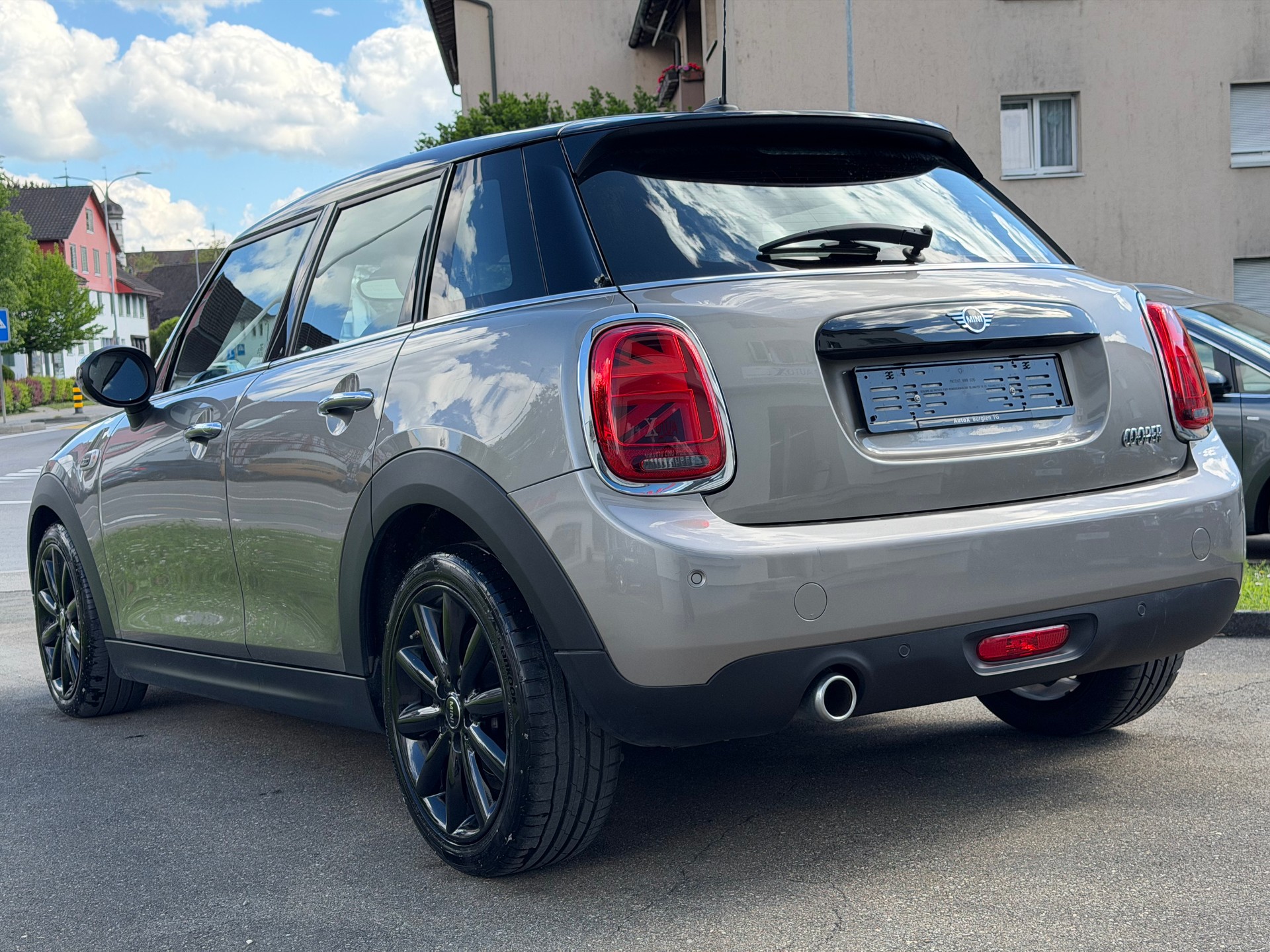 MINI Cooper Steptronic DKG-image-6