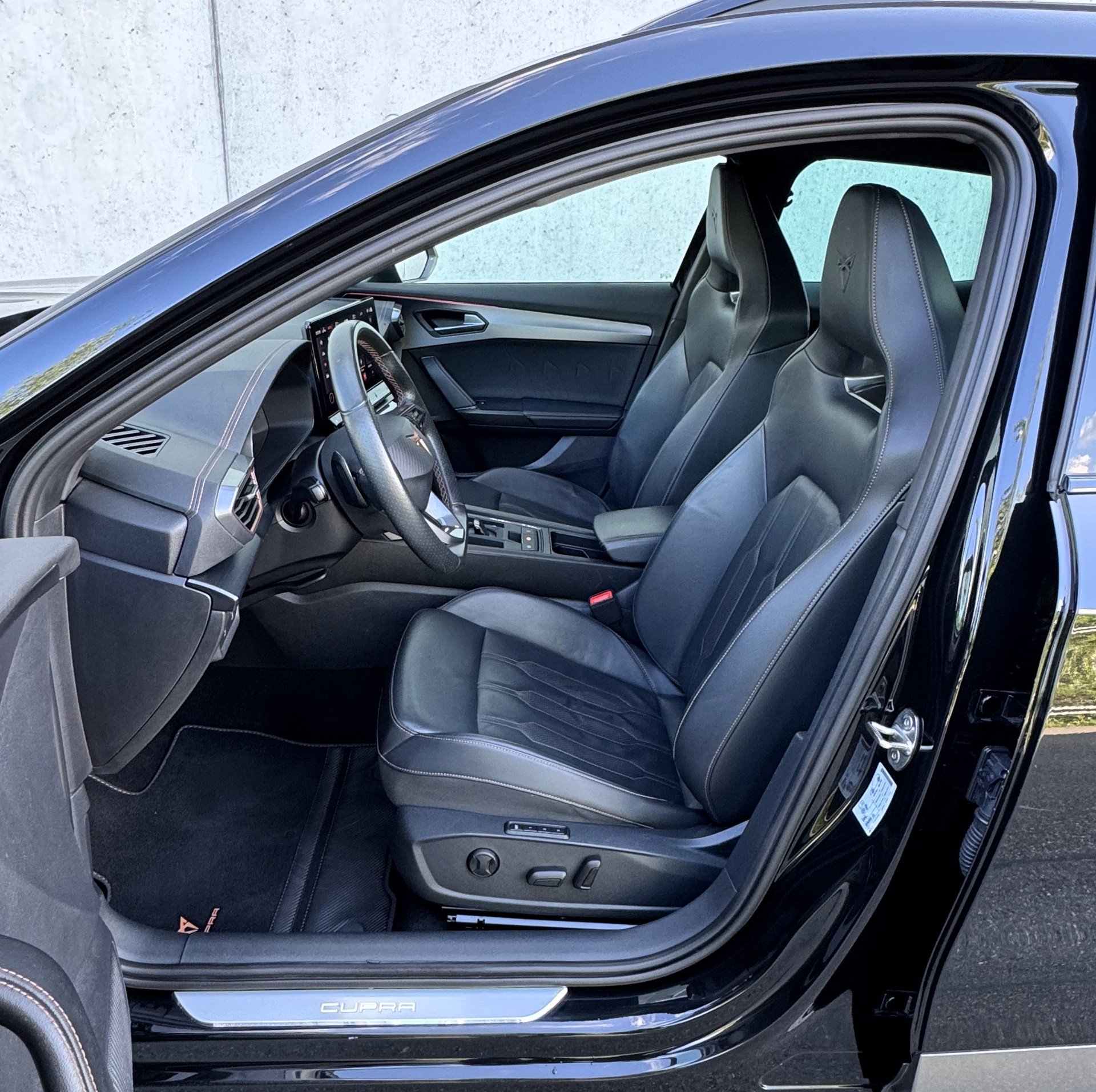 CUPRA Formentor 2.0TSI 4Drive Inicio DSG Herstellergarantie | CH FZ-image-8