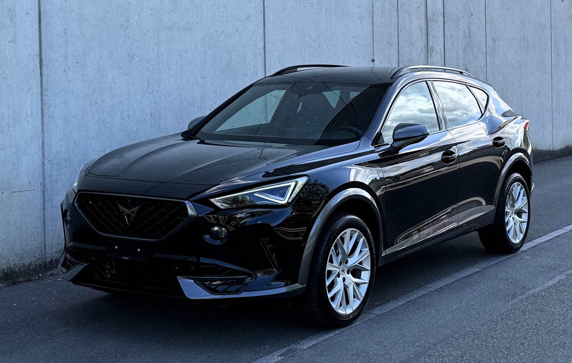 CUPRA Formentor 2.0TSI 4Drive Inicio DSG Herstellergarantie | CH FZ-image-1