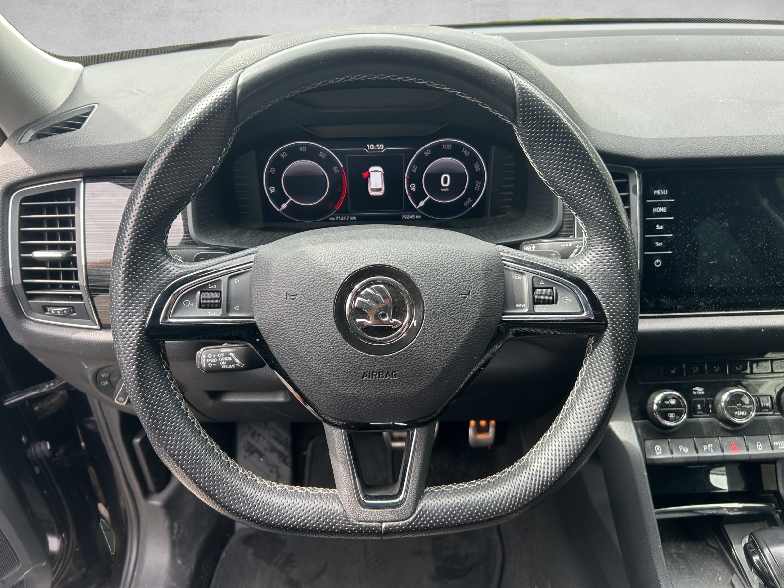 SKODA Kodiaq 2.0 TSI 4x4 Style-image-10