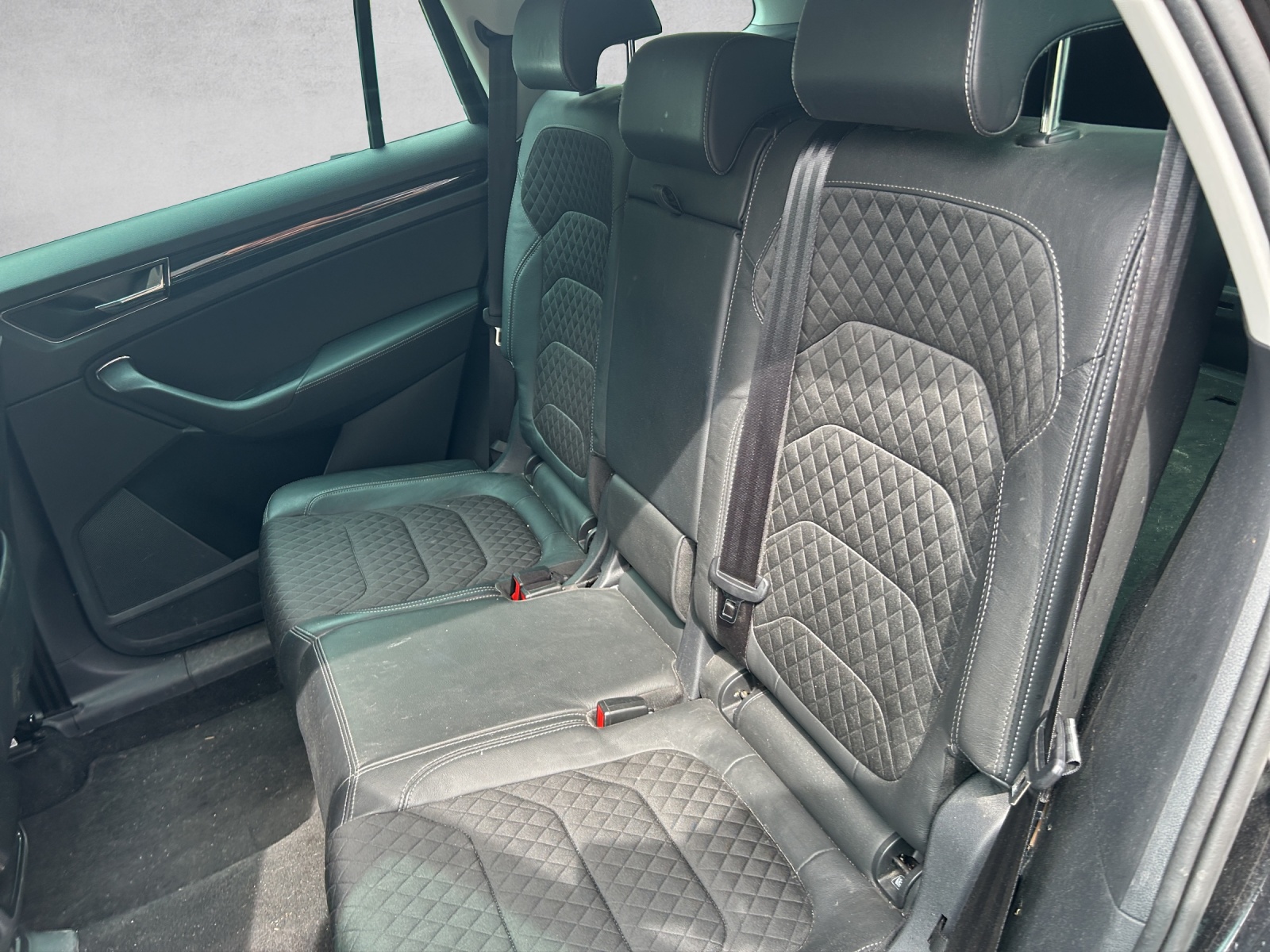 SKODA Kodiaq 2.0 TSI 4x4 Style-image-9