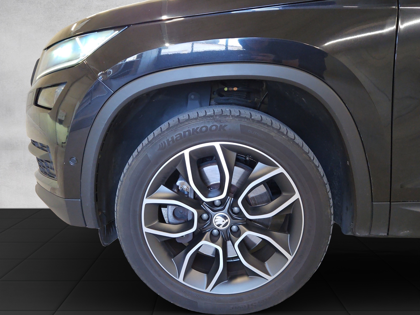 SKODA Kodiaq 2.0 TSI 4x4 Style-image-14