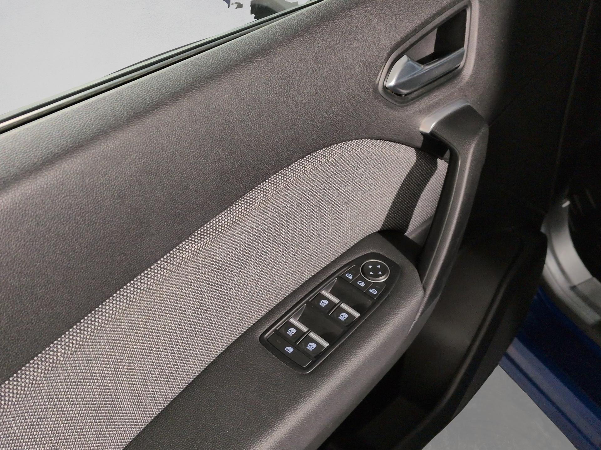 RENAULT Captur 1.6 E-Tech 145 Techno DHT-image-21