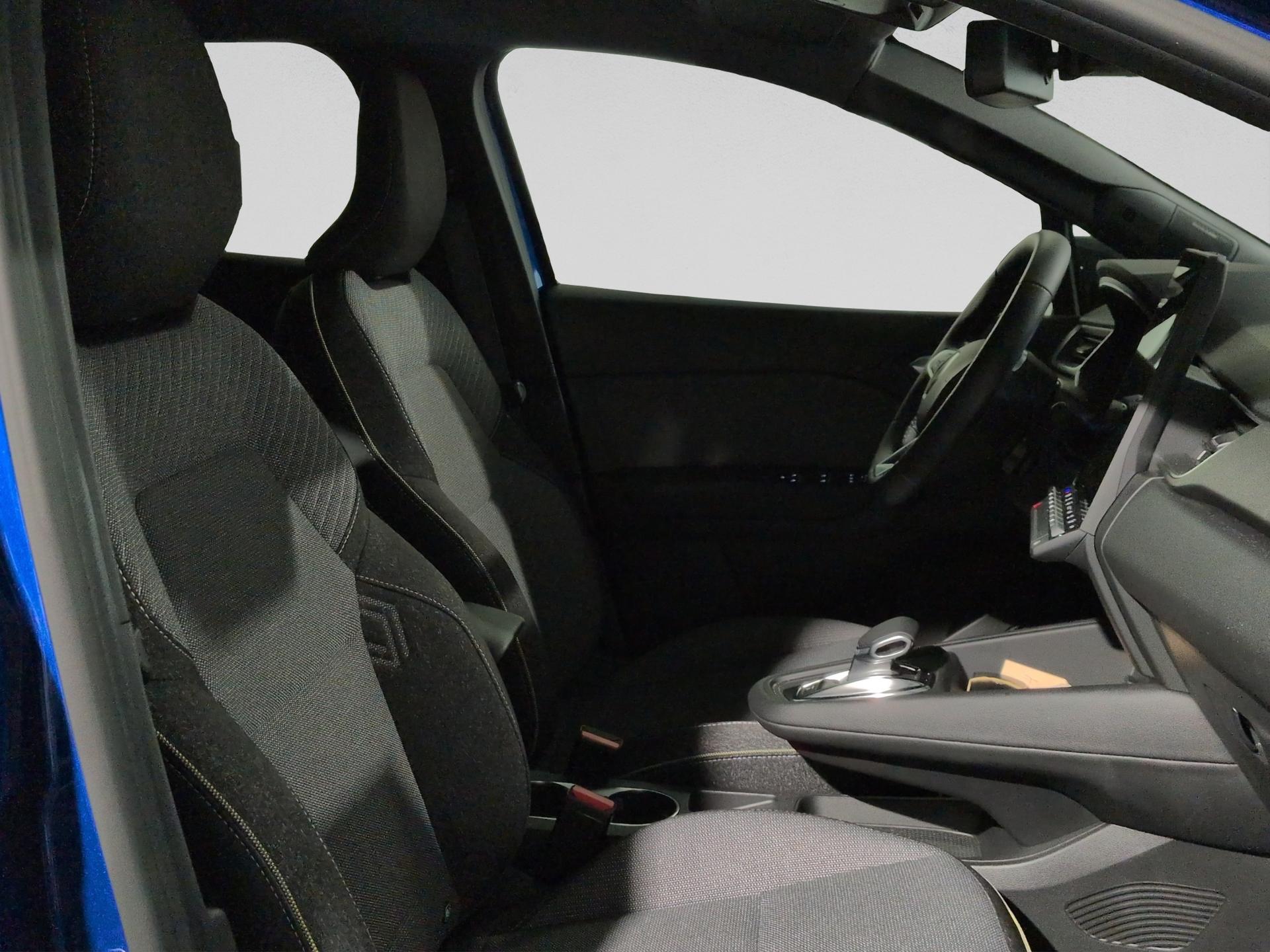RENAULT Captur 1.6 E-Tech 145 Techno DHT-image-16