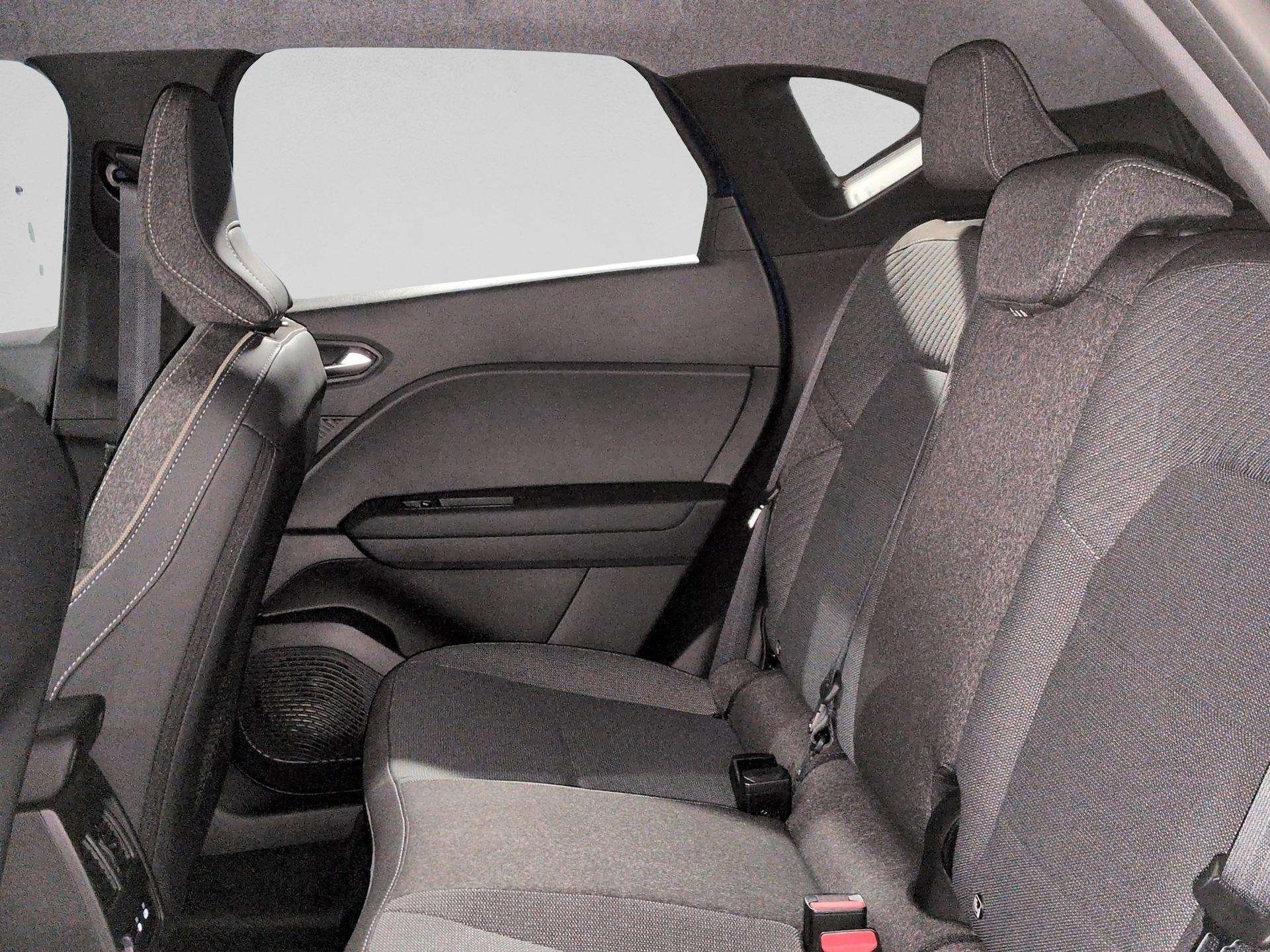RENAULT Captur 1.6 E-Tech 145 Techno DHT-image-14