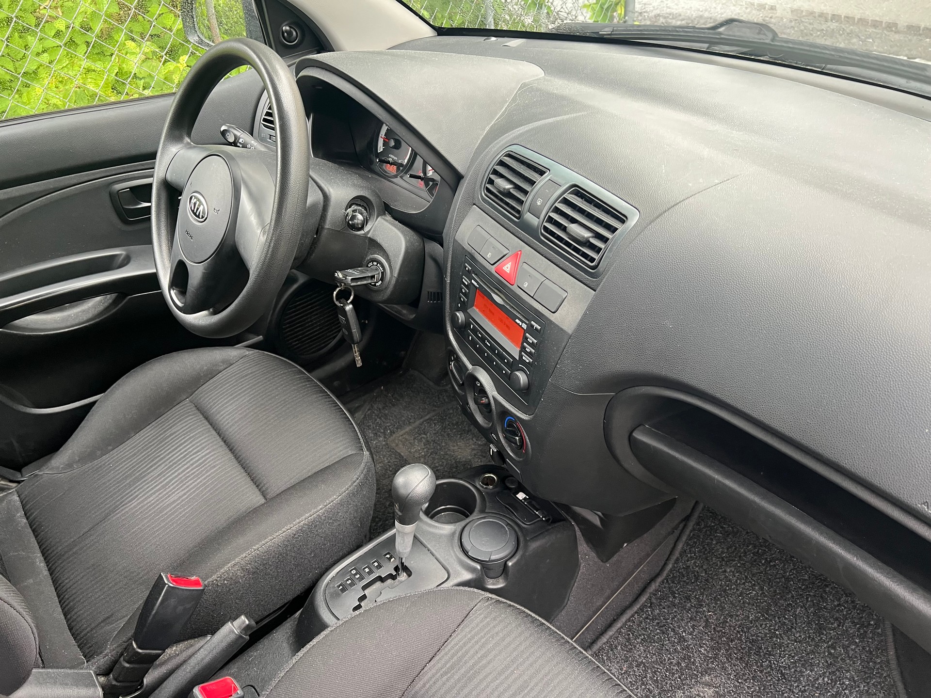 KIA Picanto 1.1 Style *** Automatic***-image-6
