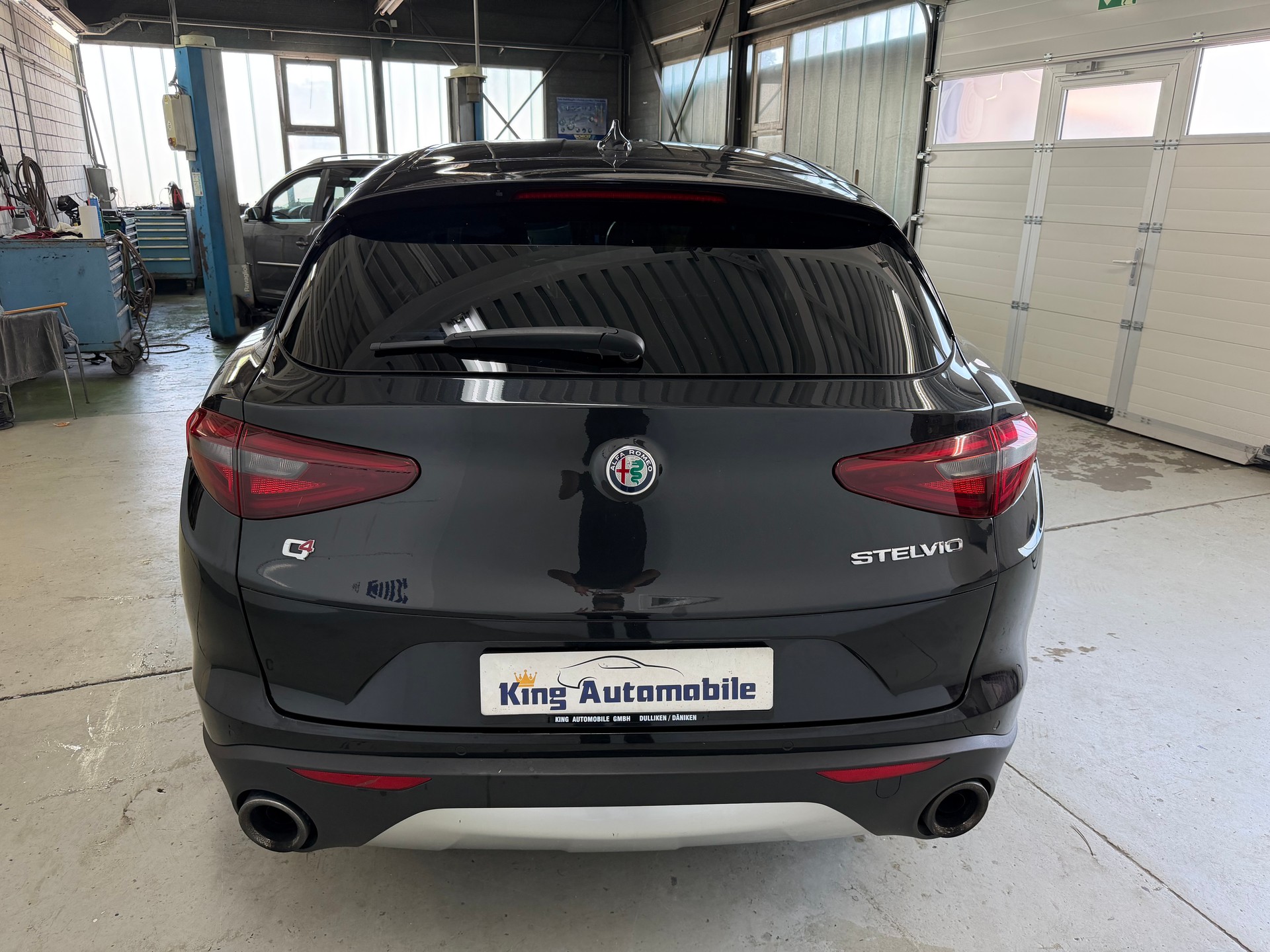 ALFA ROMEO Stelvio 2.0 First Edition Q4 Automatic | CH-Auto | Navi | Leder-image-5