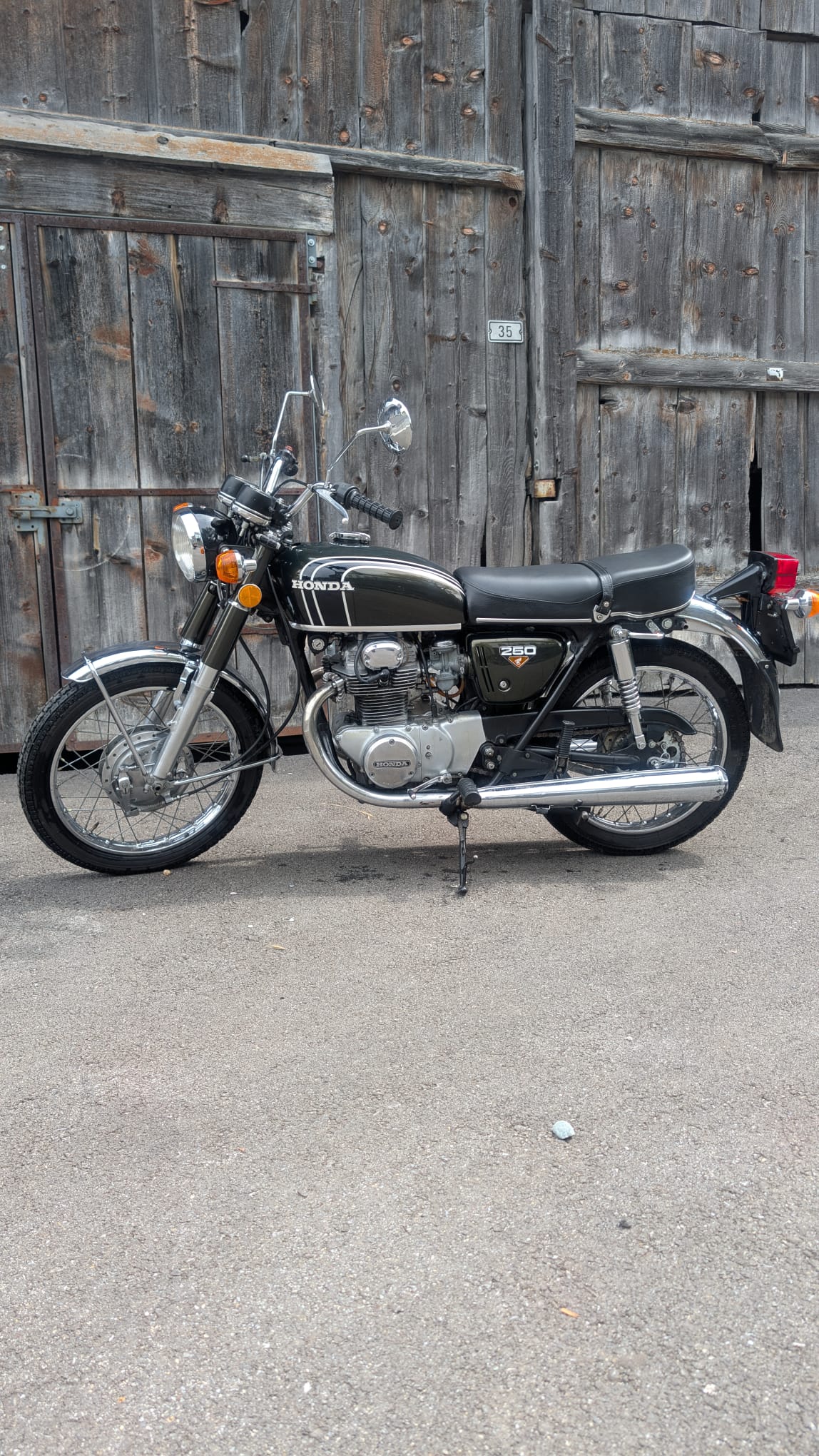 HONDA CB250 K4-image-1