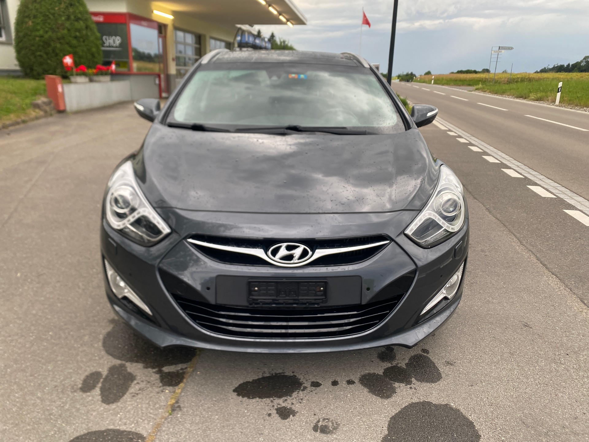 HYUNDAI i40 Wagon 1.7 CRDI Premium Automatic-image-2
