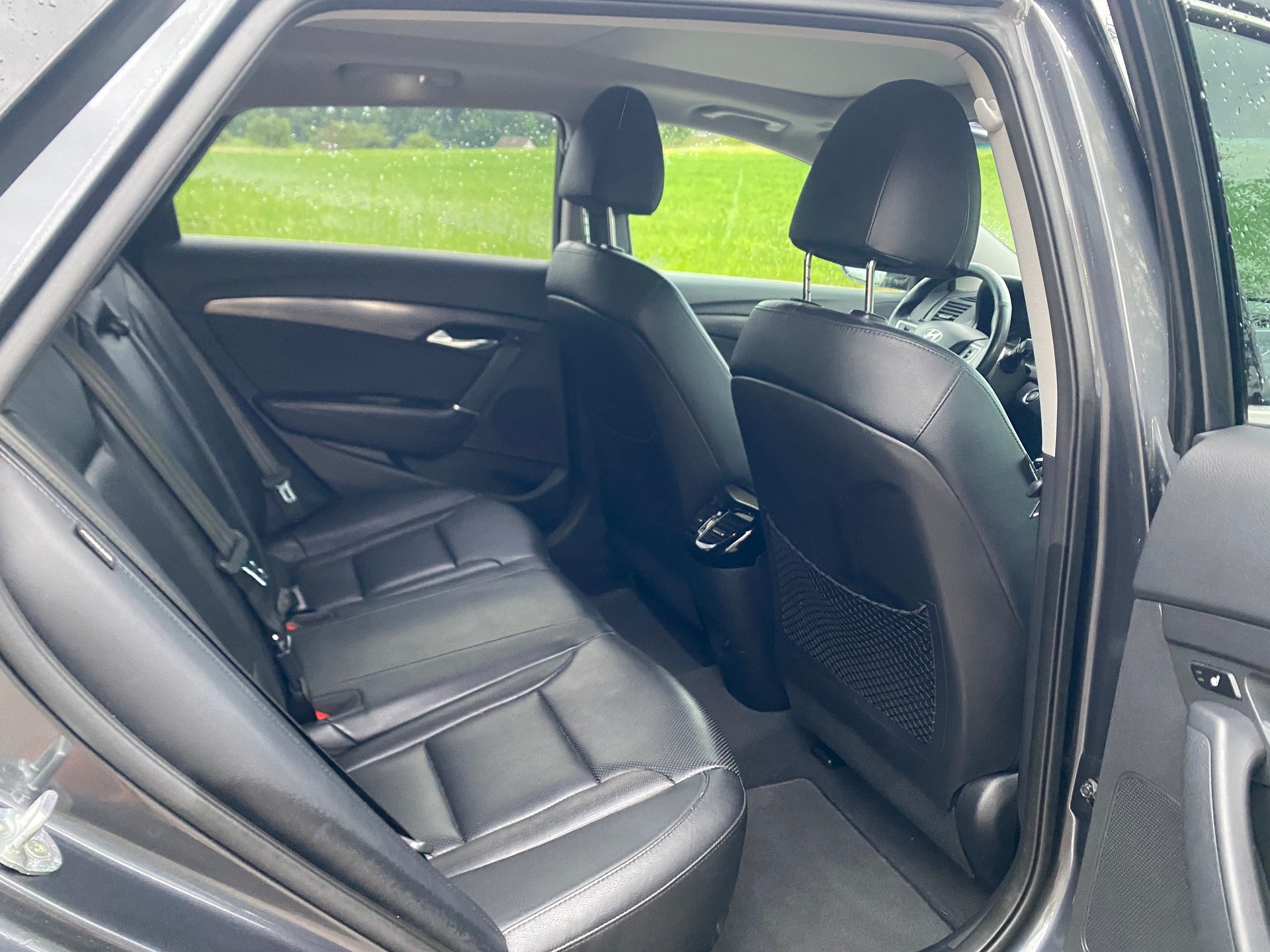 HYUNDAI i40 Wagon 1.7 CRDI Premium Automatic-image-14