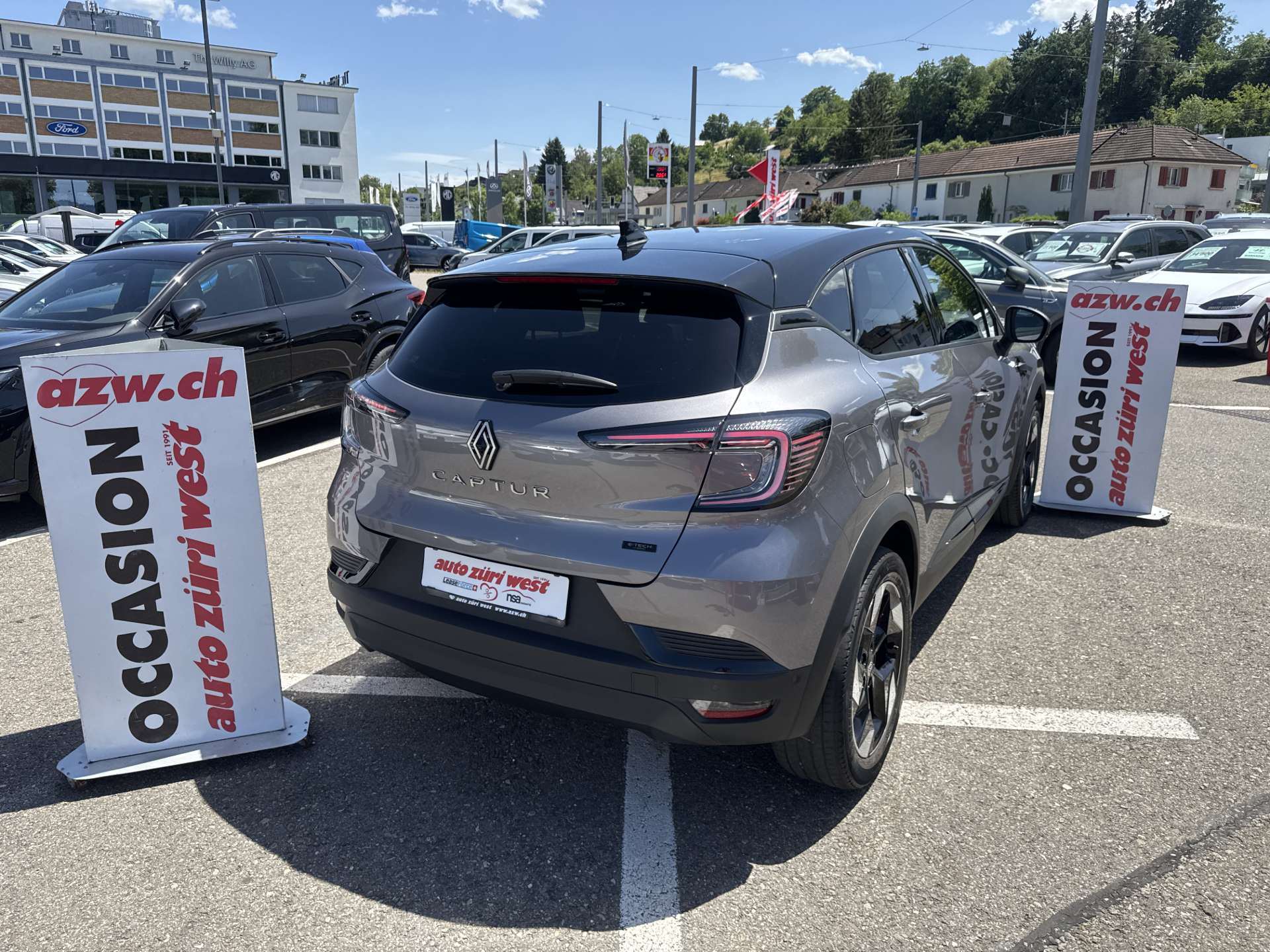 RENAULT Captur 1.8 E-Tech 160 Techno DHT-Automat-image-2